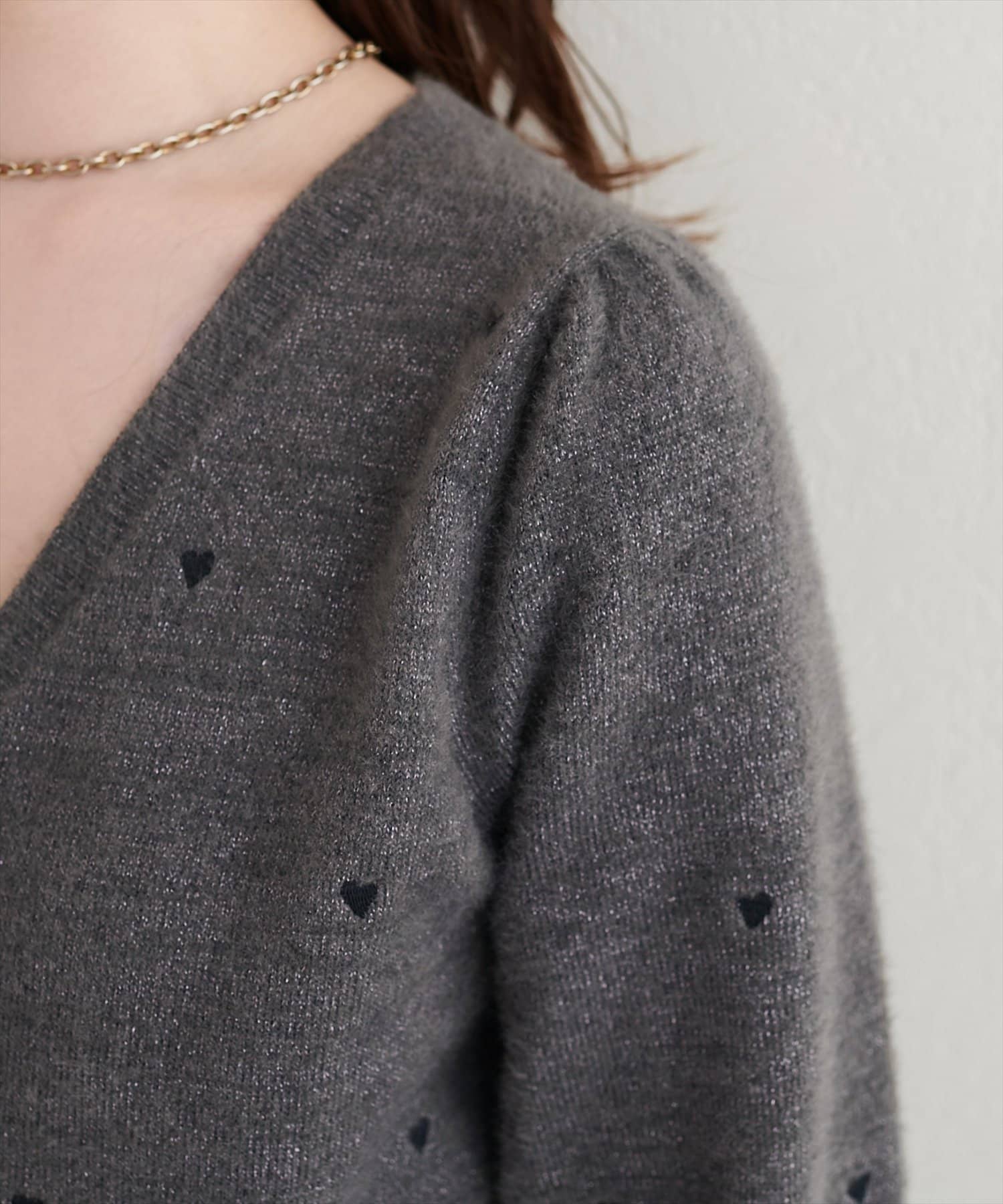 natural couture(ナチュラルクチュール) 〈mizu〉ミニシャギーハート刺繍ニットカーディガン