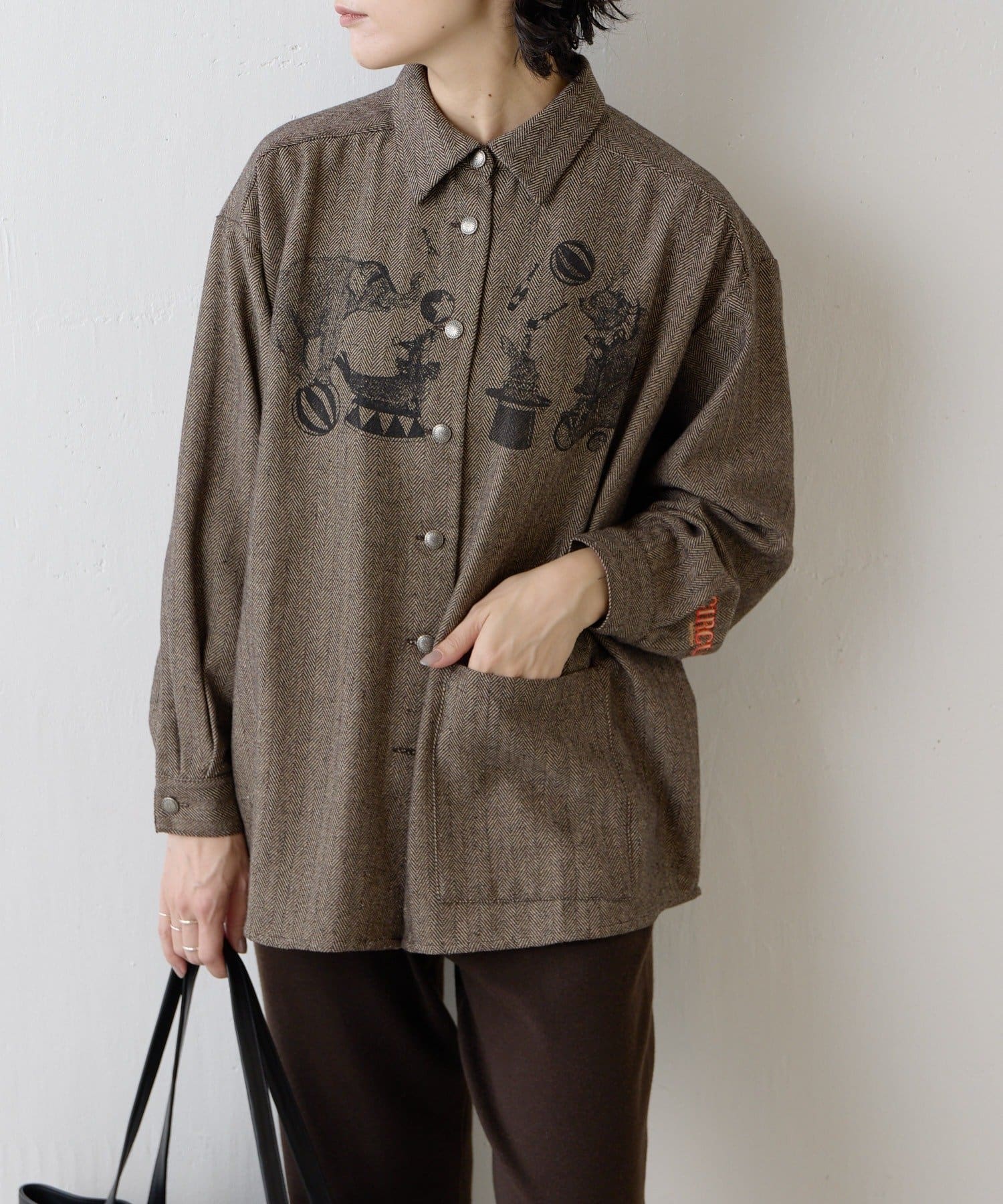 ear PAPILLONNER(イア パピヨネ) 《撥水・UV加工あり》sampo×ear サーカスプリントシャツ