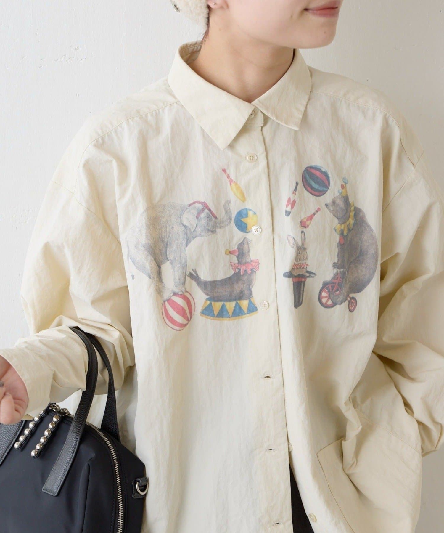 ear PAPILLONNER(イア パピヨネ) 《撥水・UV加工あり》sampo×ear サーカスプリントシャツ