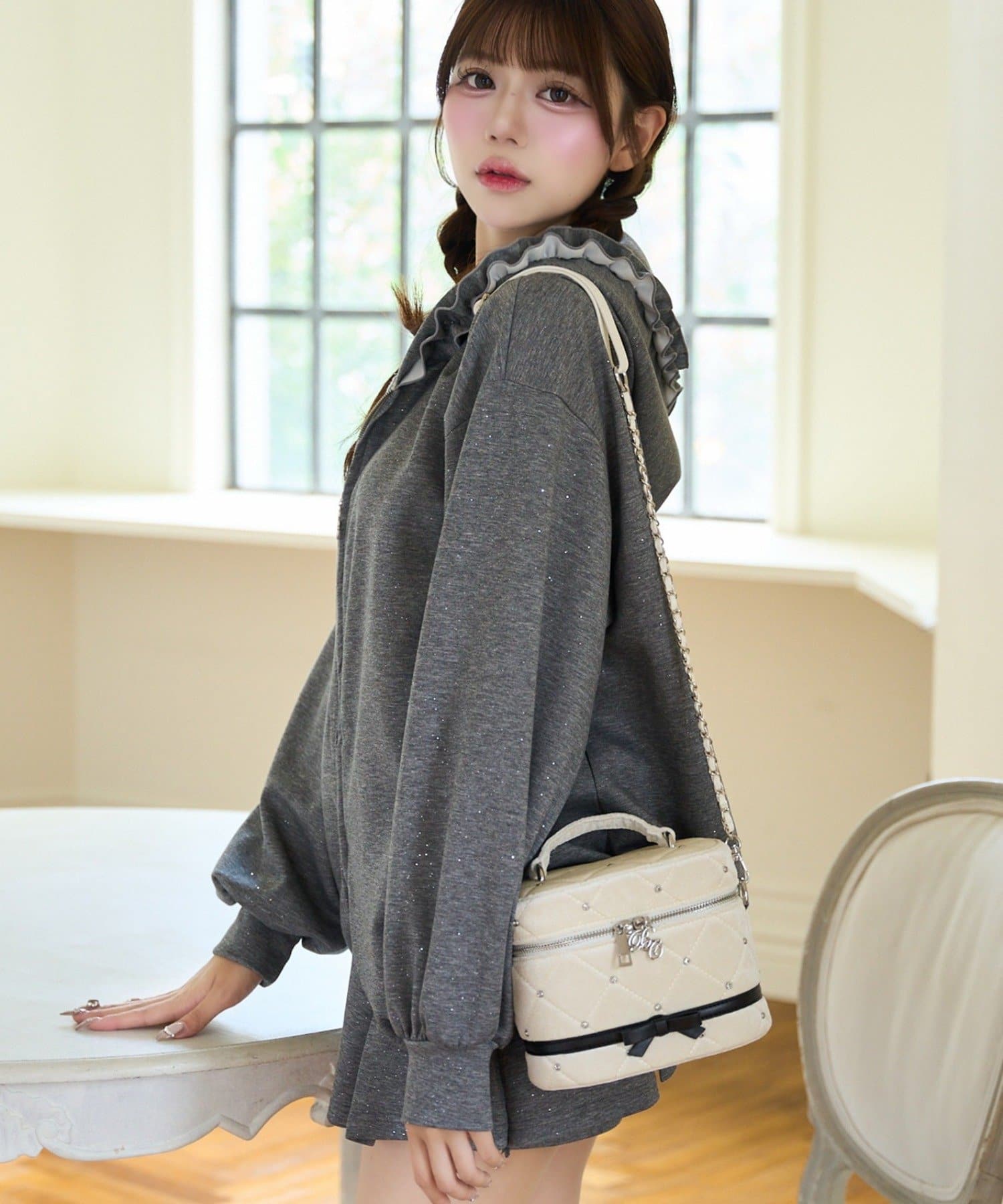 Belle Charme(ベルシャルム) Velour Quilted Ribbon Vanity