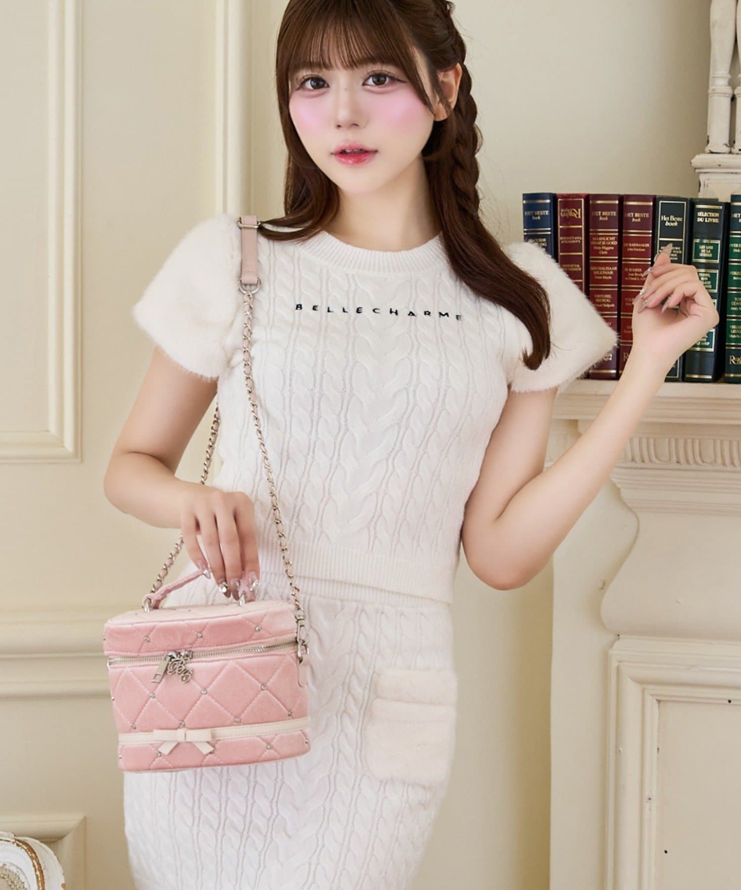 Belle Charme(ベルシャルム) Velour Quilted Ribbon Vanity