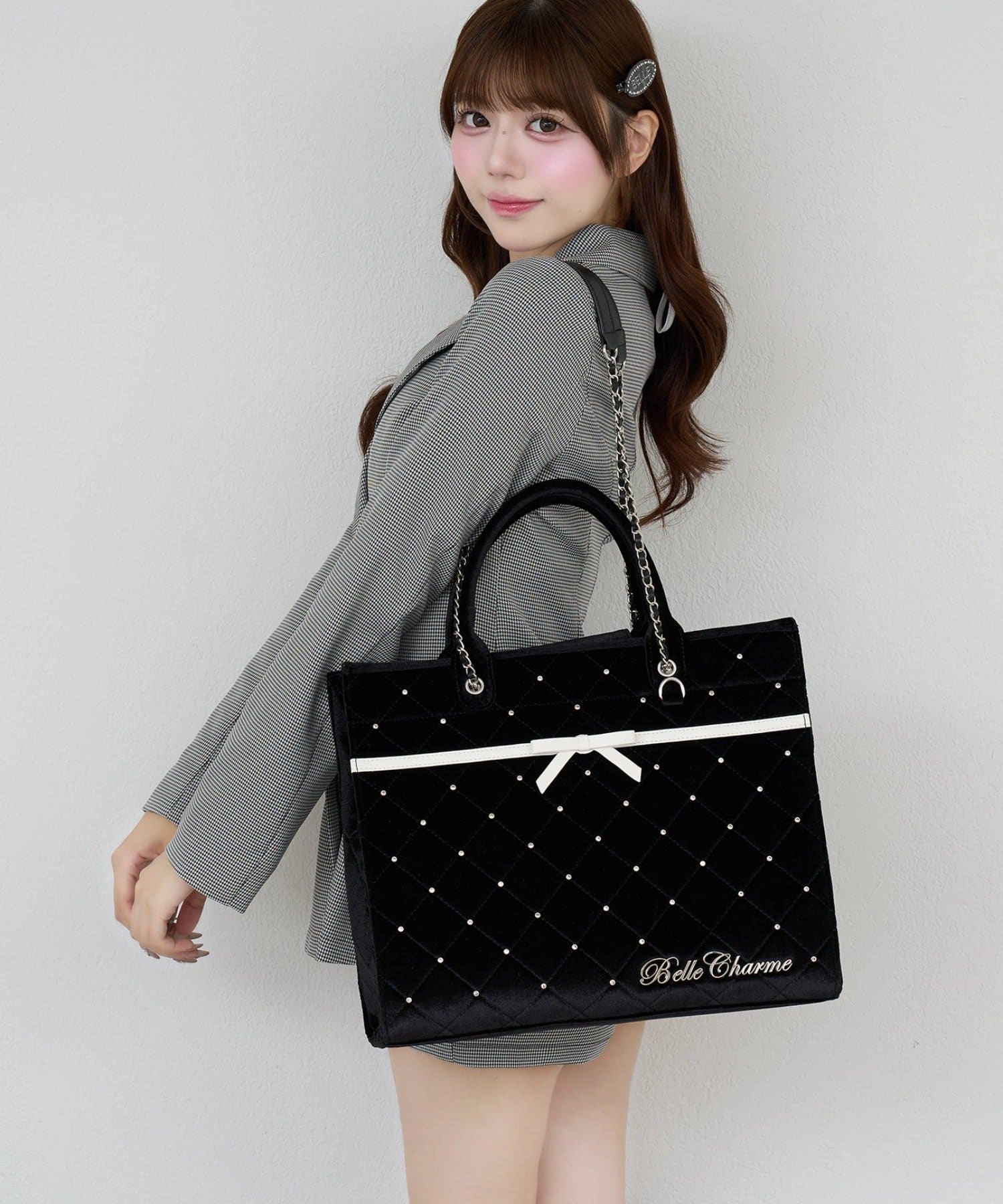 Belle Charme(ベルシャルム) Velour Quilted Ribbon Carry On Tote