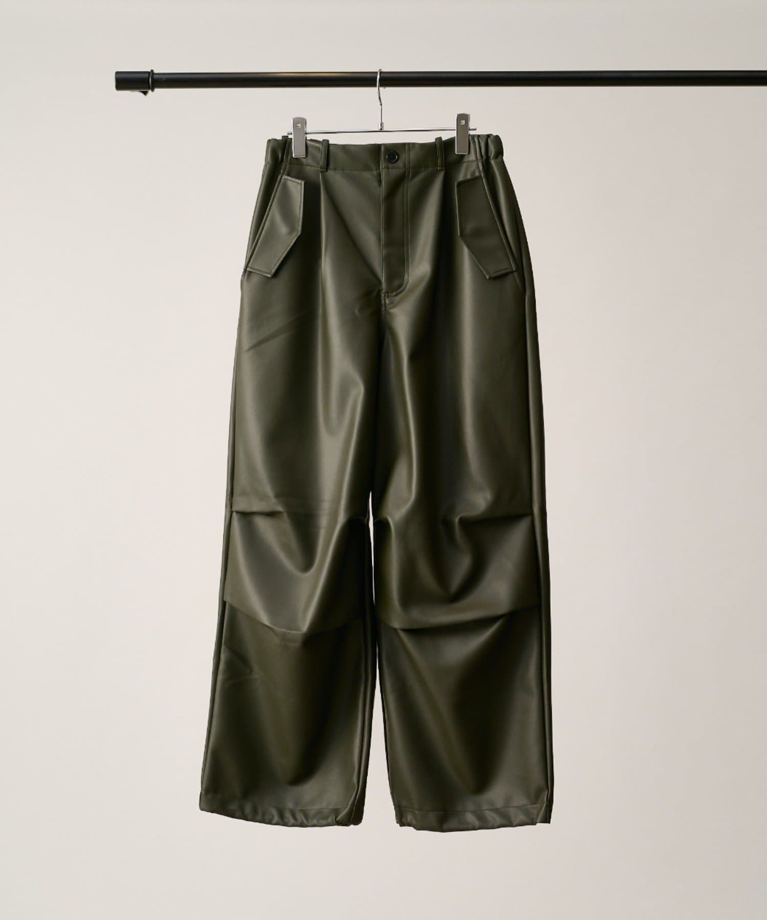 Lui's(ルイス) シンセティックレザー ワイドパラシュートパンツ