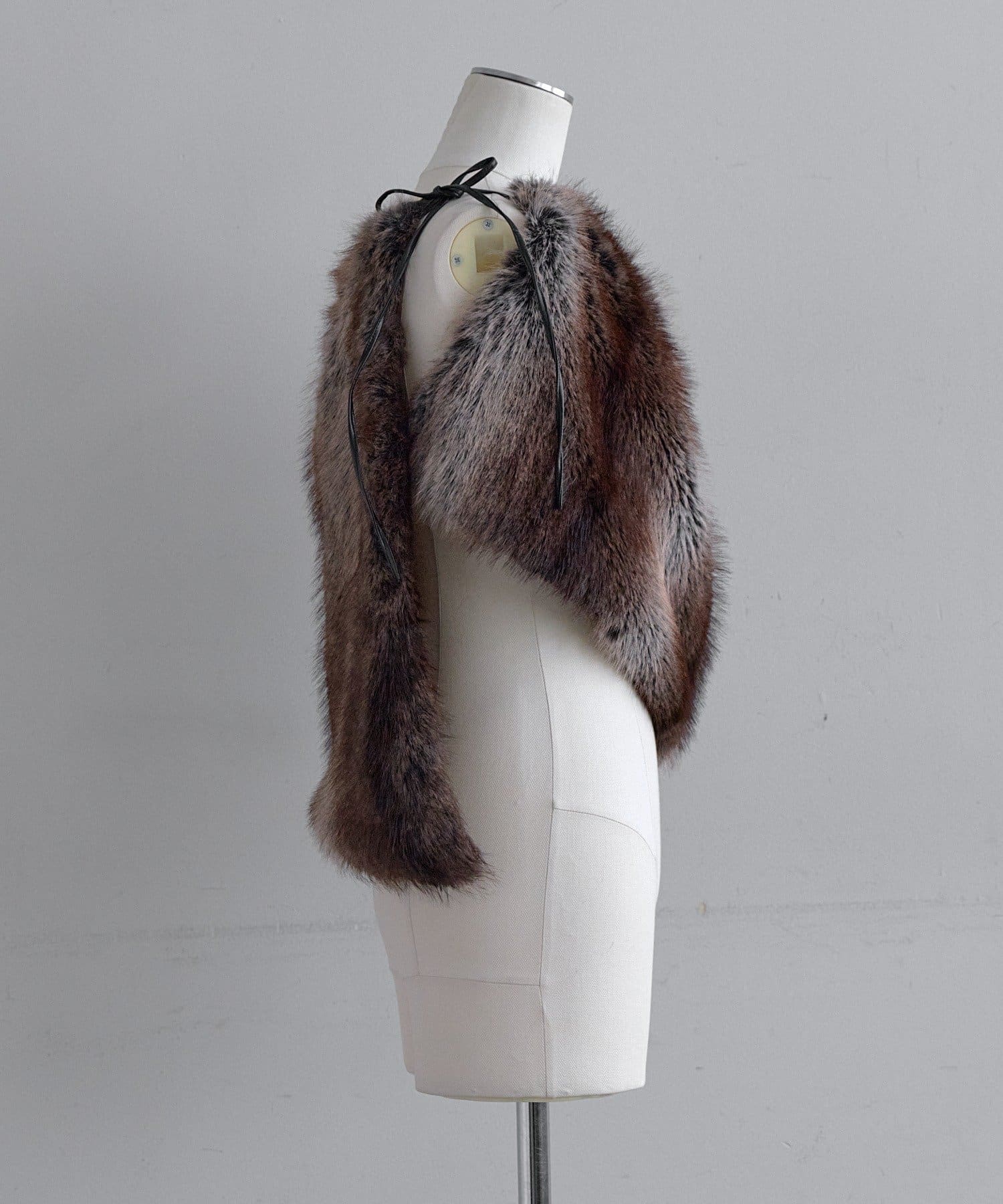 Pasterip(パセリ) Fur multi cape