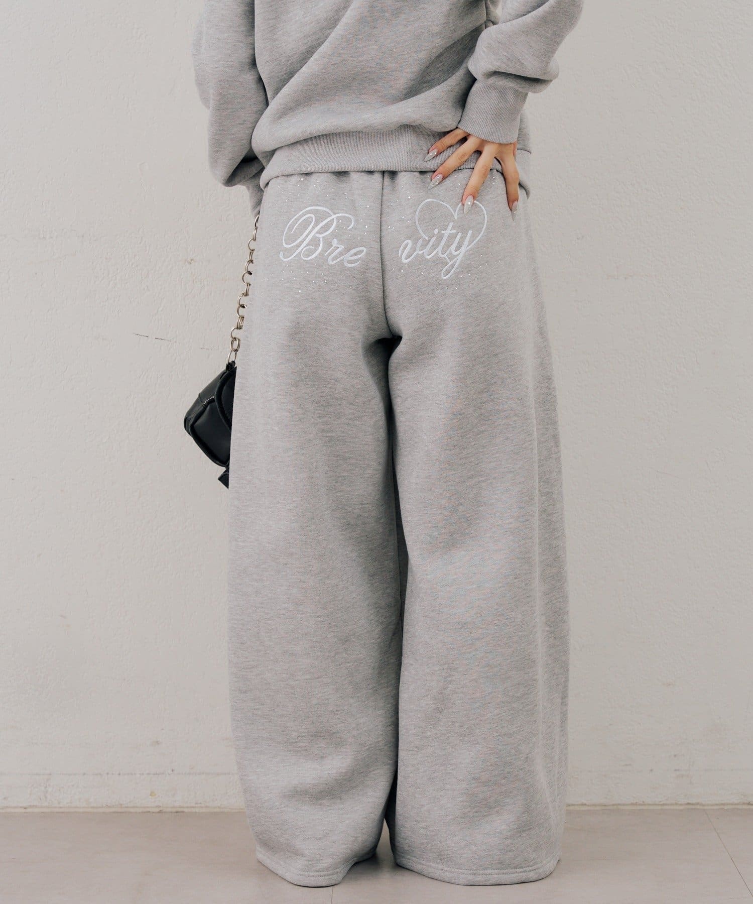NICE CLAUP / OLIVE des OLIVE OUTLET(ナイスクラップ  / オリーブ デ オリーブ アウトレット) 【continuer】バックロゴ刺繍ロゴワイドスウェットパンツ