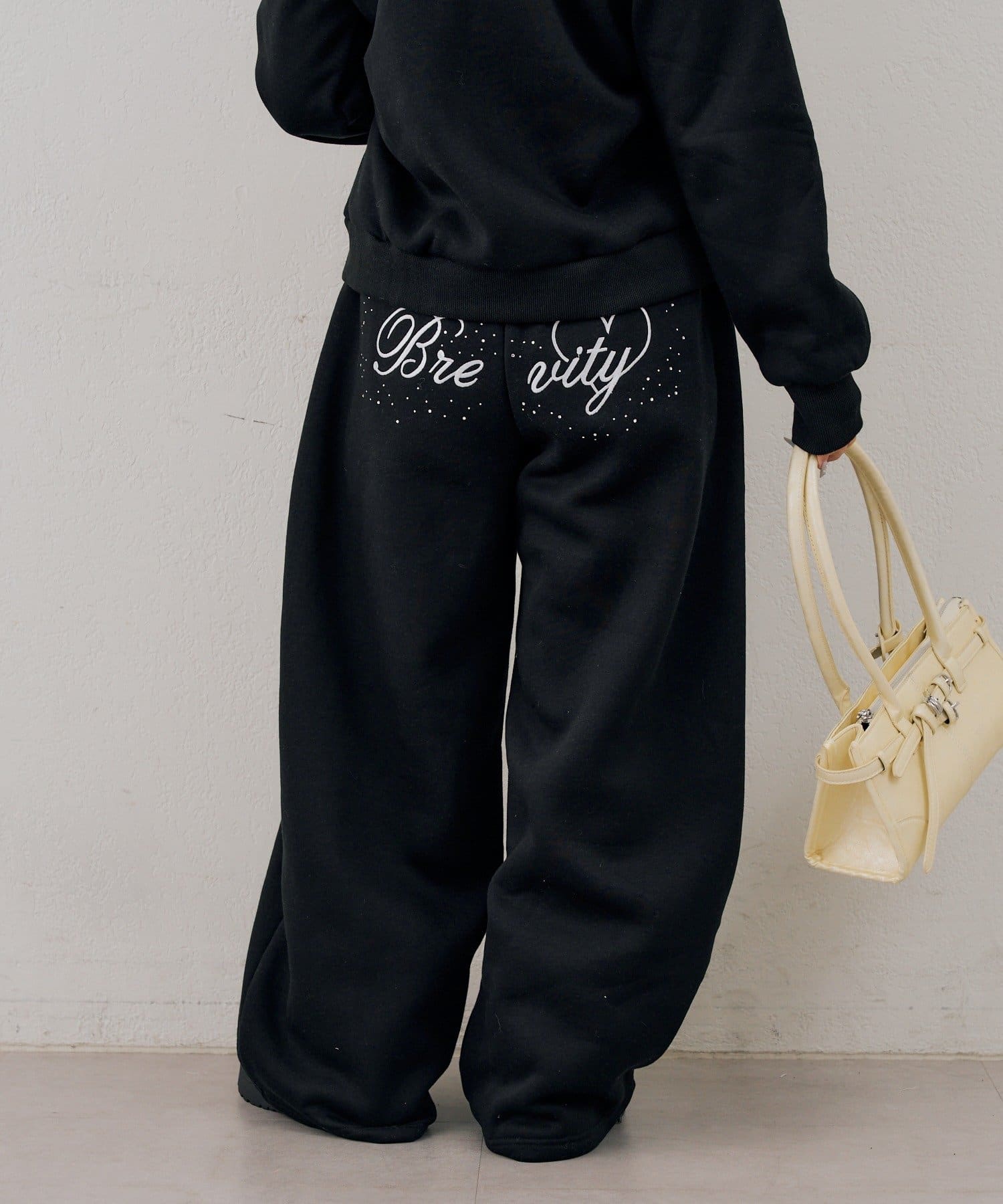NICE CLAUP / OLIVE des OLIVE OUTLET(ナイスクラップ  / オリーブ デ オリーブ アウトレット) 【continuer】バックロゴ刺繍ロゴワイドスウェットパンツ