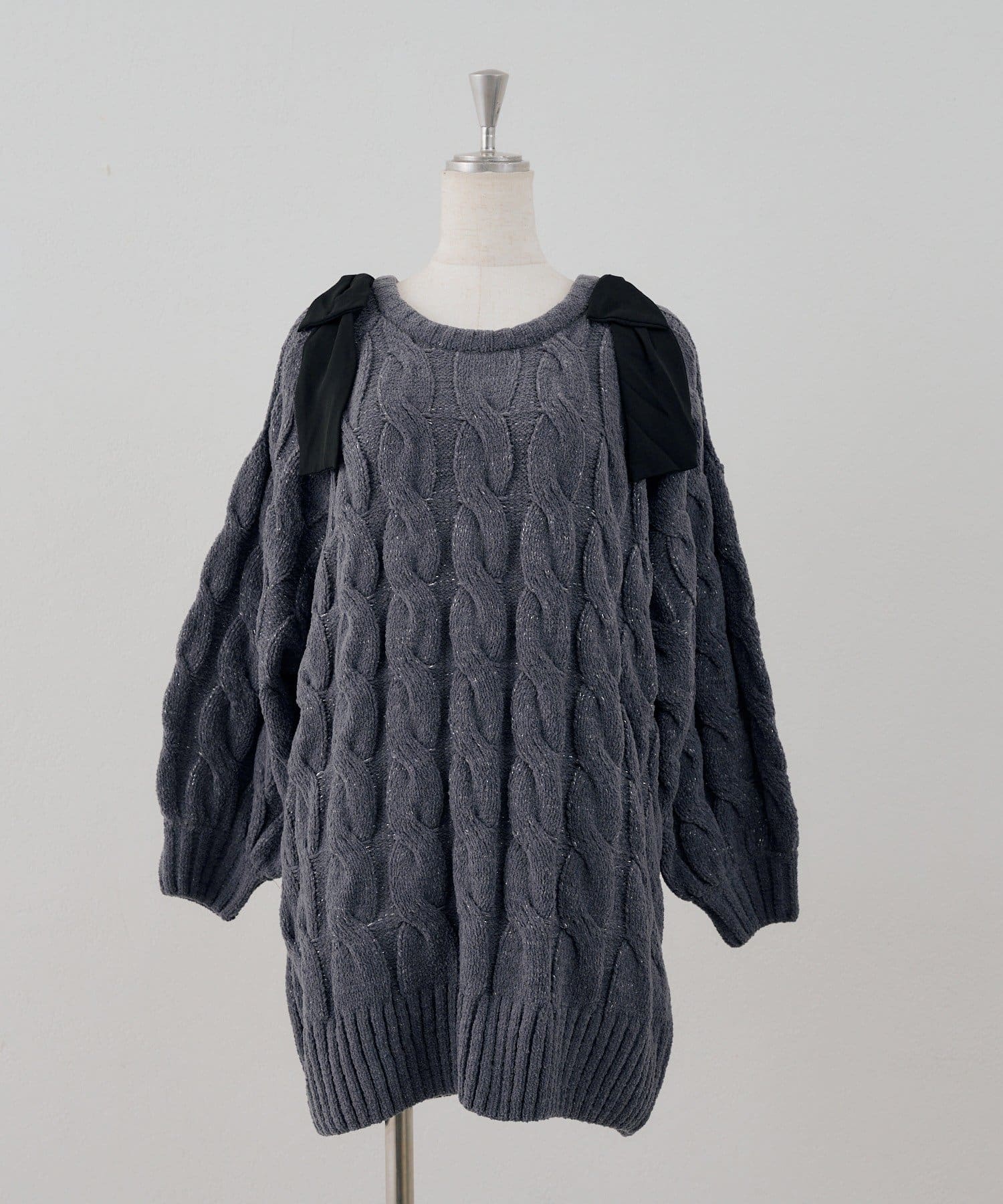 NICE CLAUP / OLIVE des OLIVE OUTLET(ナイスクラップ  / オリーブ デ オリーブ アウトレット) 【continuer】肩開きリボンケーブルニットワンピース