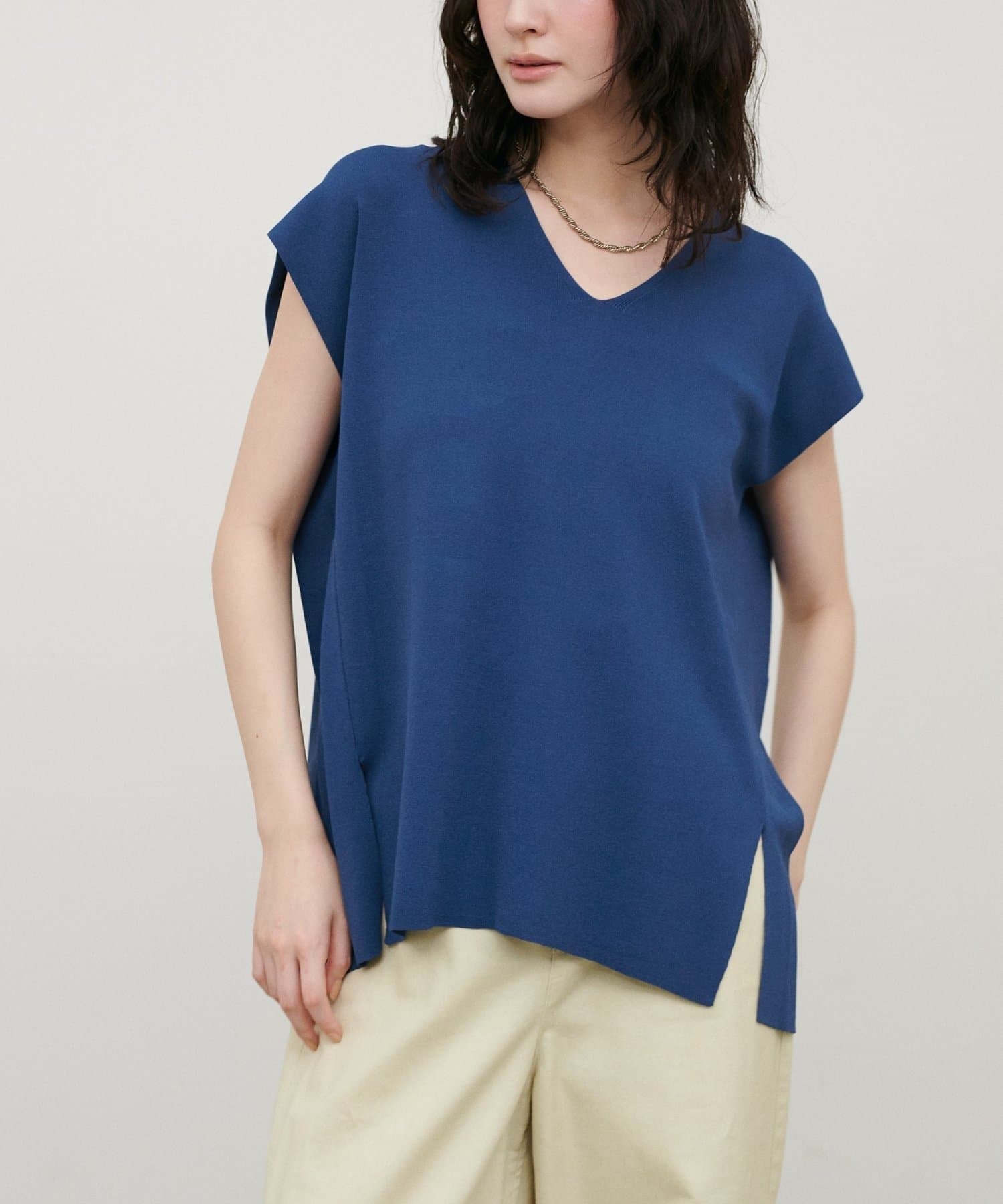 NICE CLAUP / OLIVE des OLIVE OUTLET(ナイスクラップ  / オリーブ デ オリーブ アウトレット) 【LARUTA】UV＆接触冷感深Vゆるニット