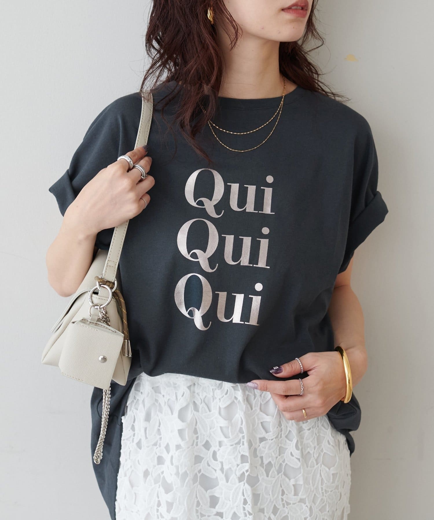 NICE CLAUP / OLIVE des OLIVE OUTLET(ナイスクラップ  / オリーブ デ オリーブ アウトレット) 【LARUTA】汗染み防止バックスリットロゴT
