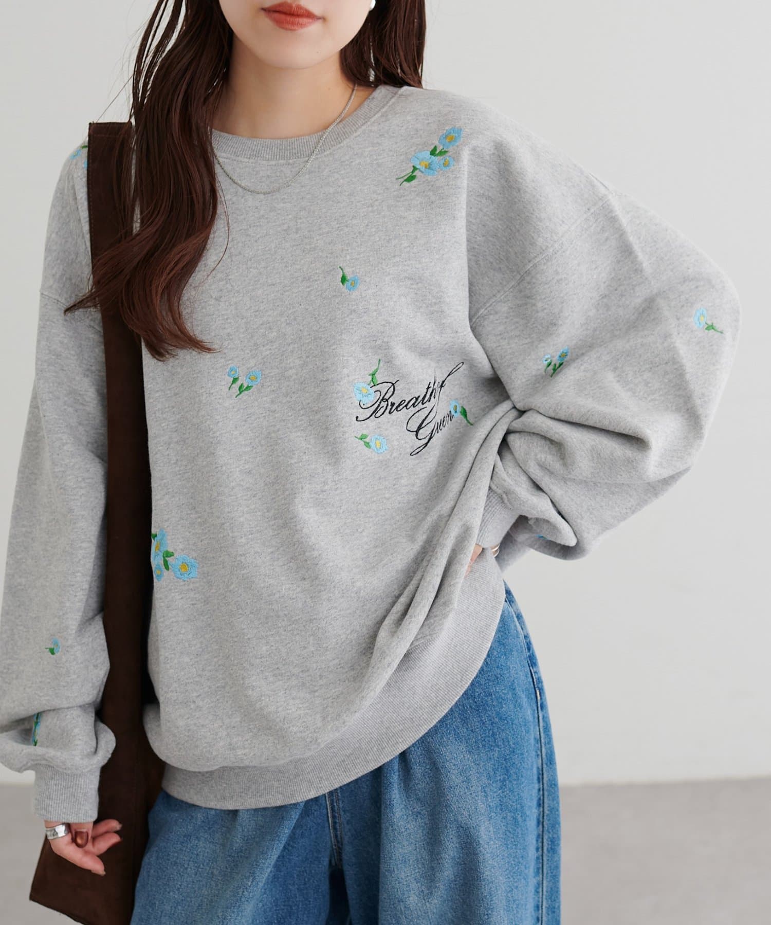 DISCOAT(ディスコート) 花柄刺繍ロゴスウェット