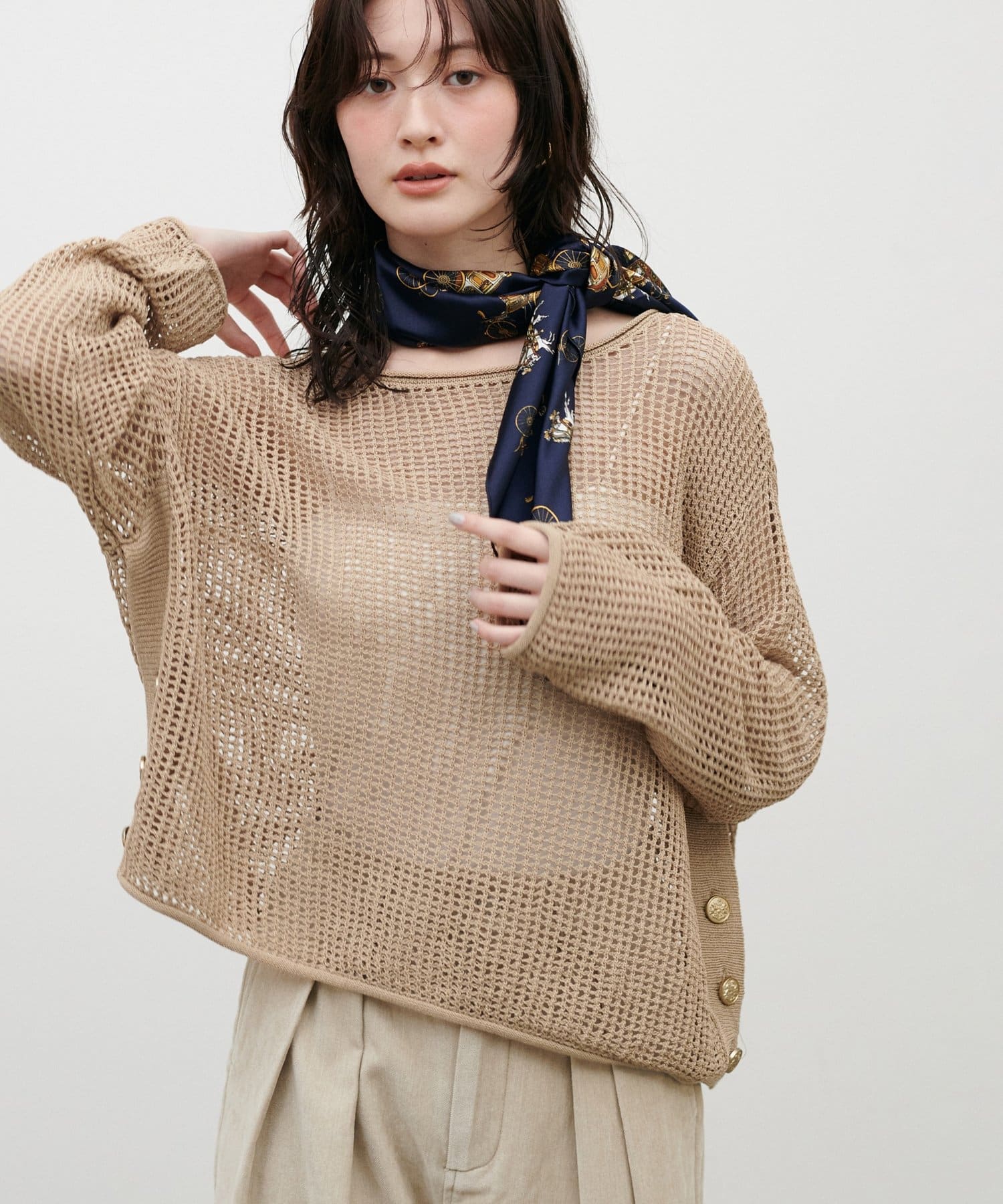 LARUTA(ラルータ) メッシュ金釦サイド開きニットプルオーバー