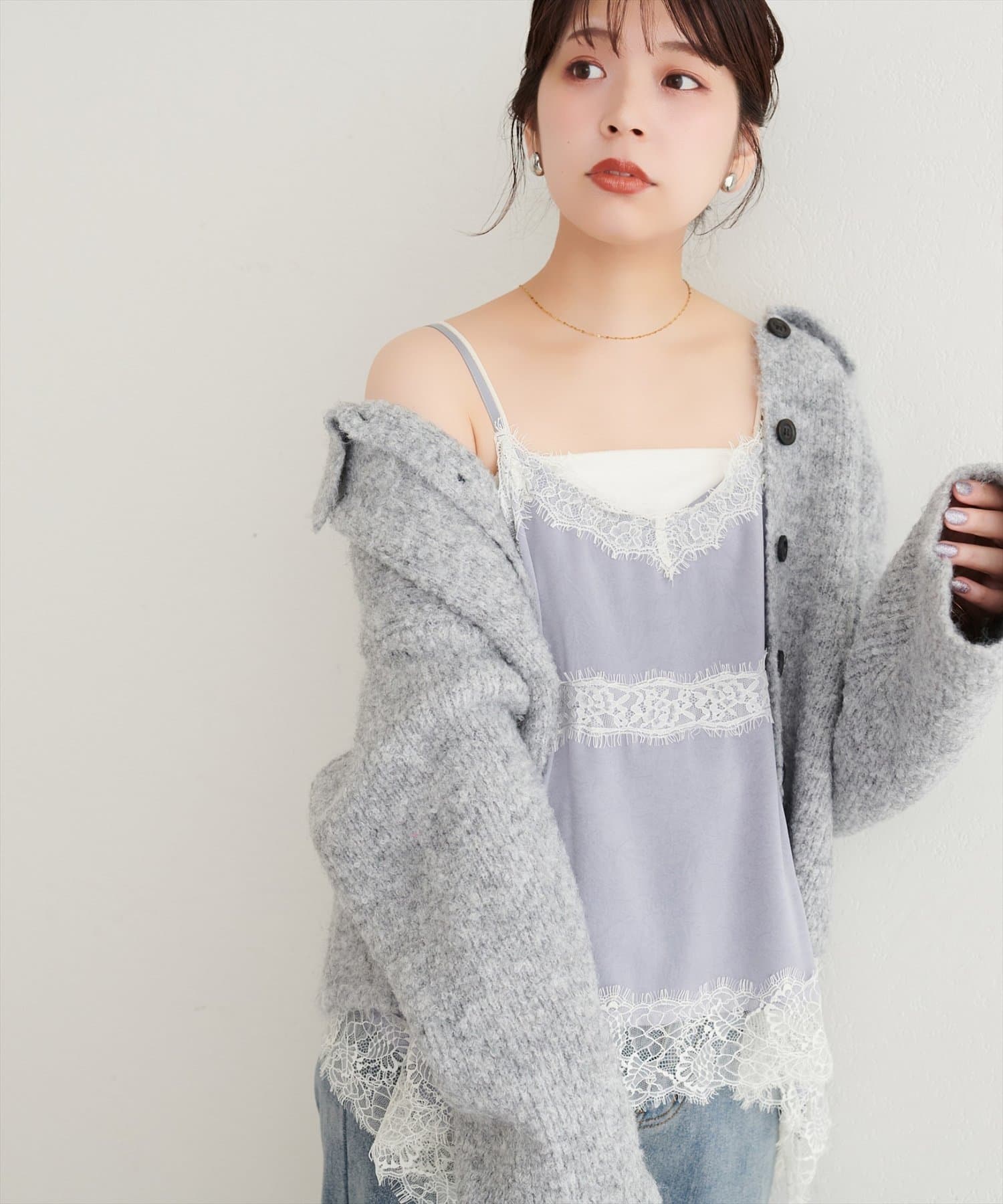 natural couture(ナチュラルクチュール) ランダムヘムサテンレースキャミ
