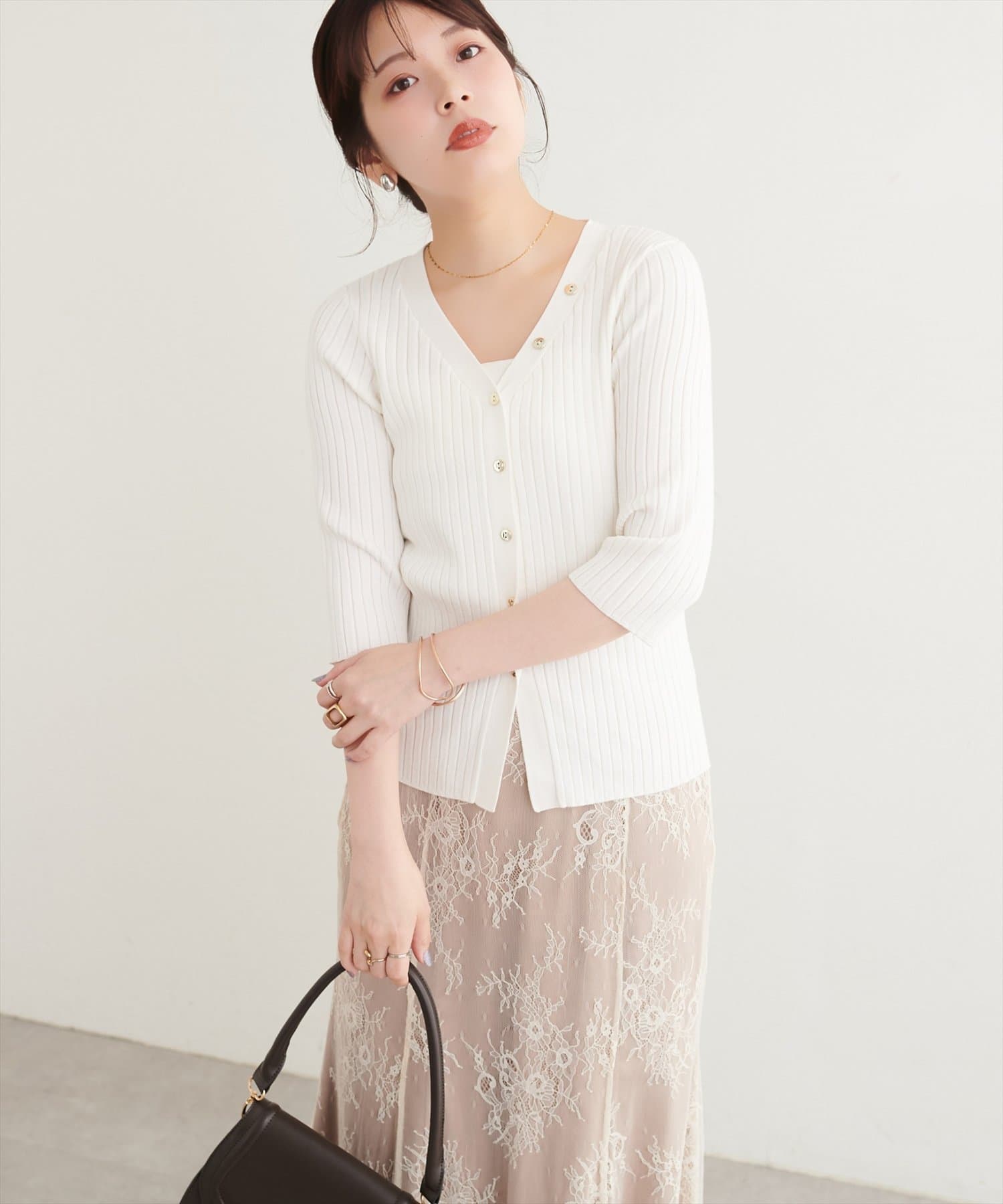 natural couture(ナチュラルクチュール) うす金釦ぴたリブニットカーディガン