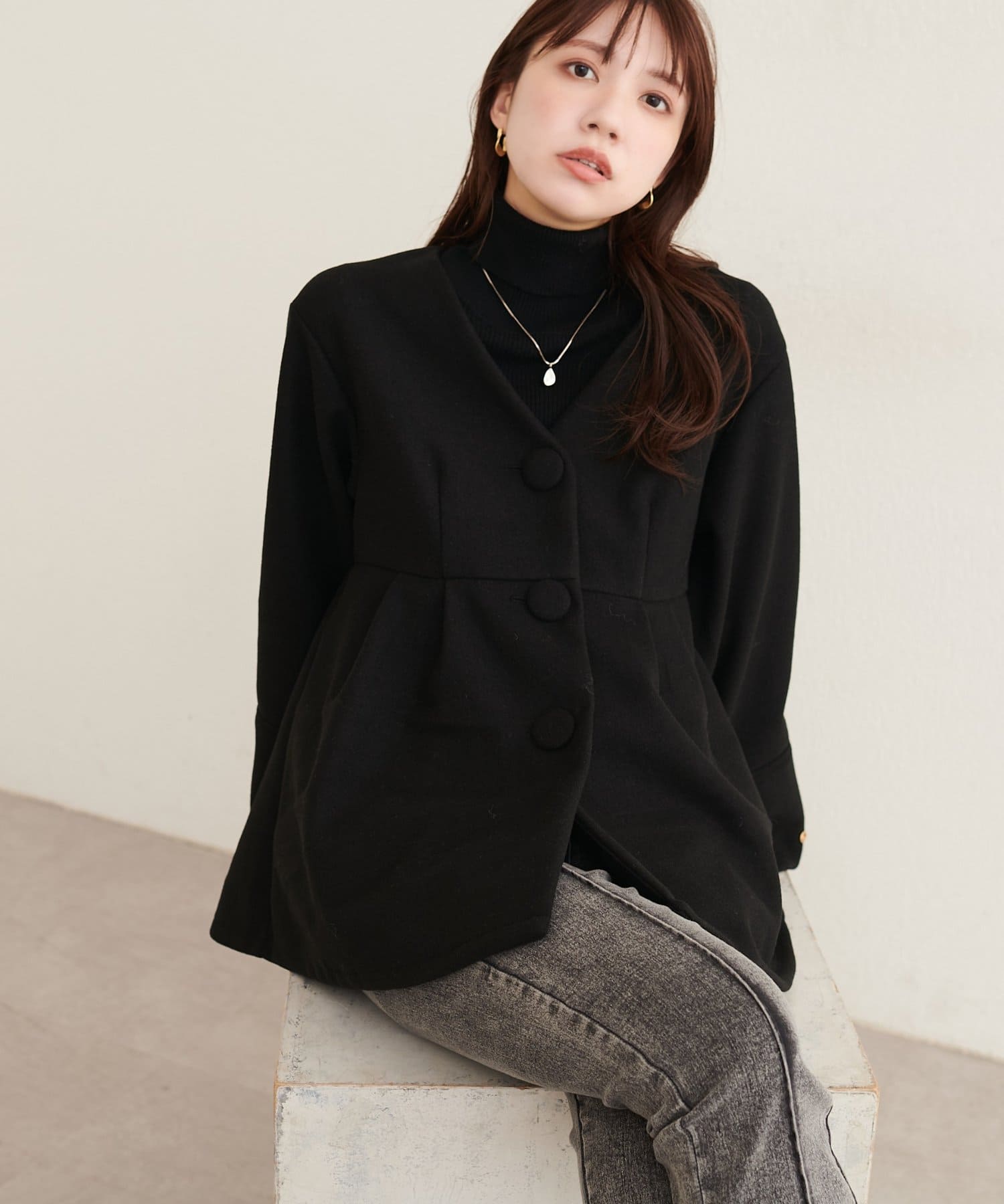 natural couture(ナチュラルクチュール) くるみ釦ペプラムジャケット