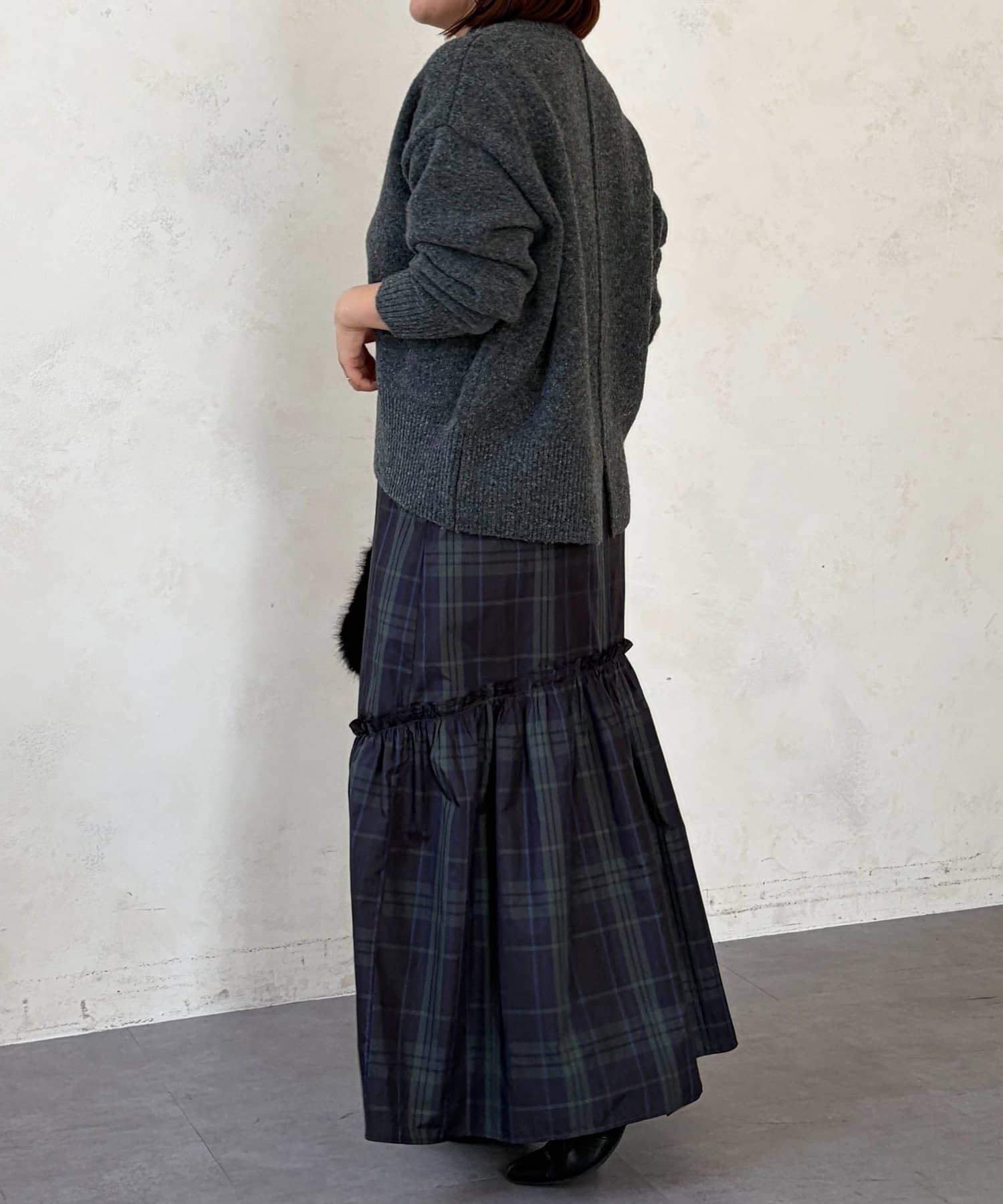 Chez toi(シェトワ) BACKスリットハイネックプルオーバー