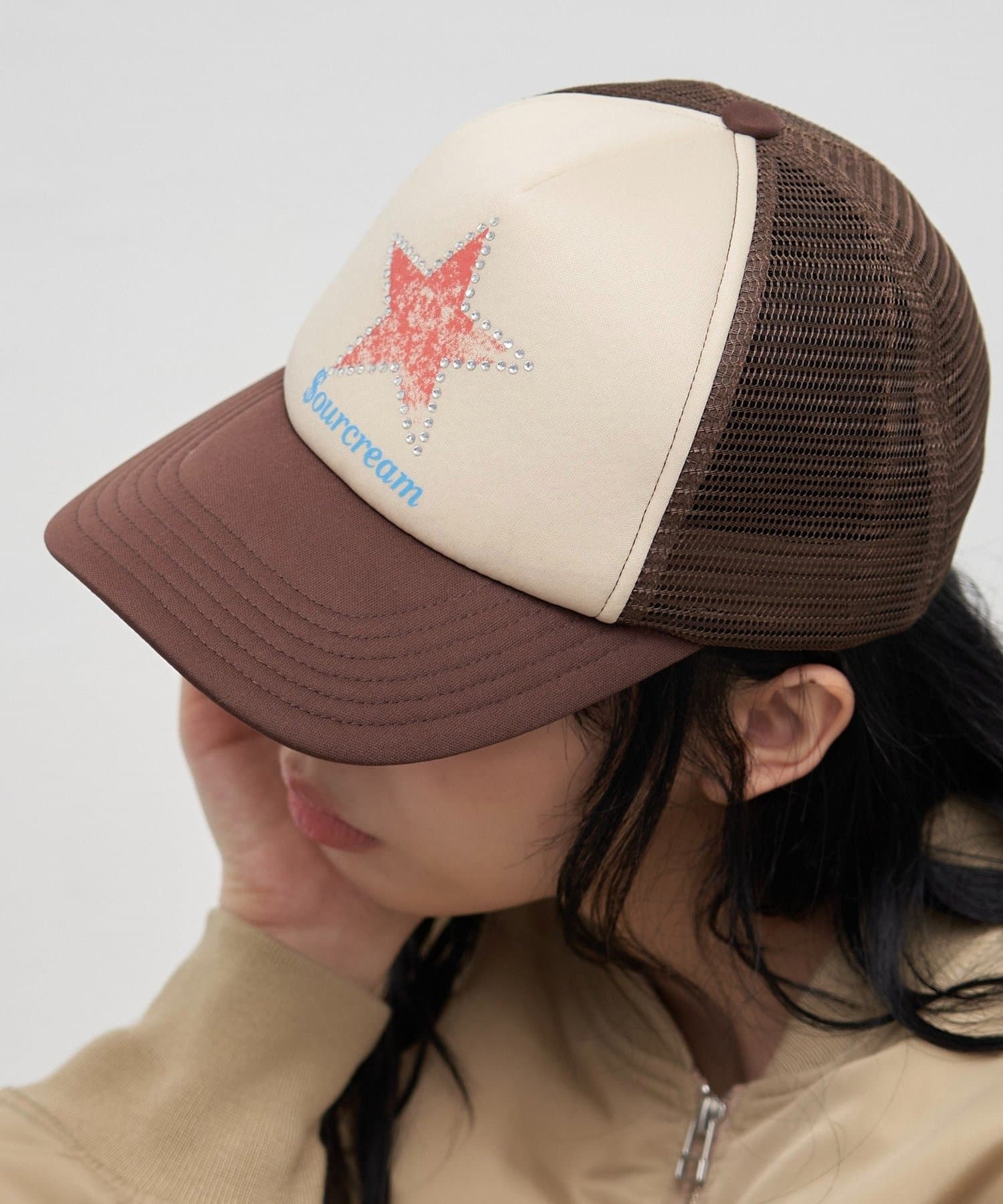 WHO’S WHO gallery(フーズフーギャラリー) 【Sourcream】スターラインストーンメッシュキャップ