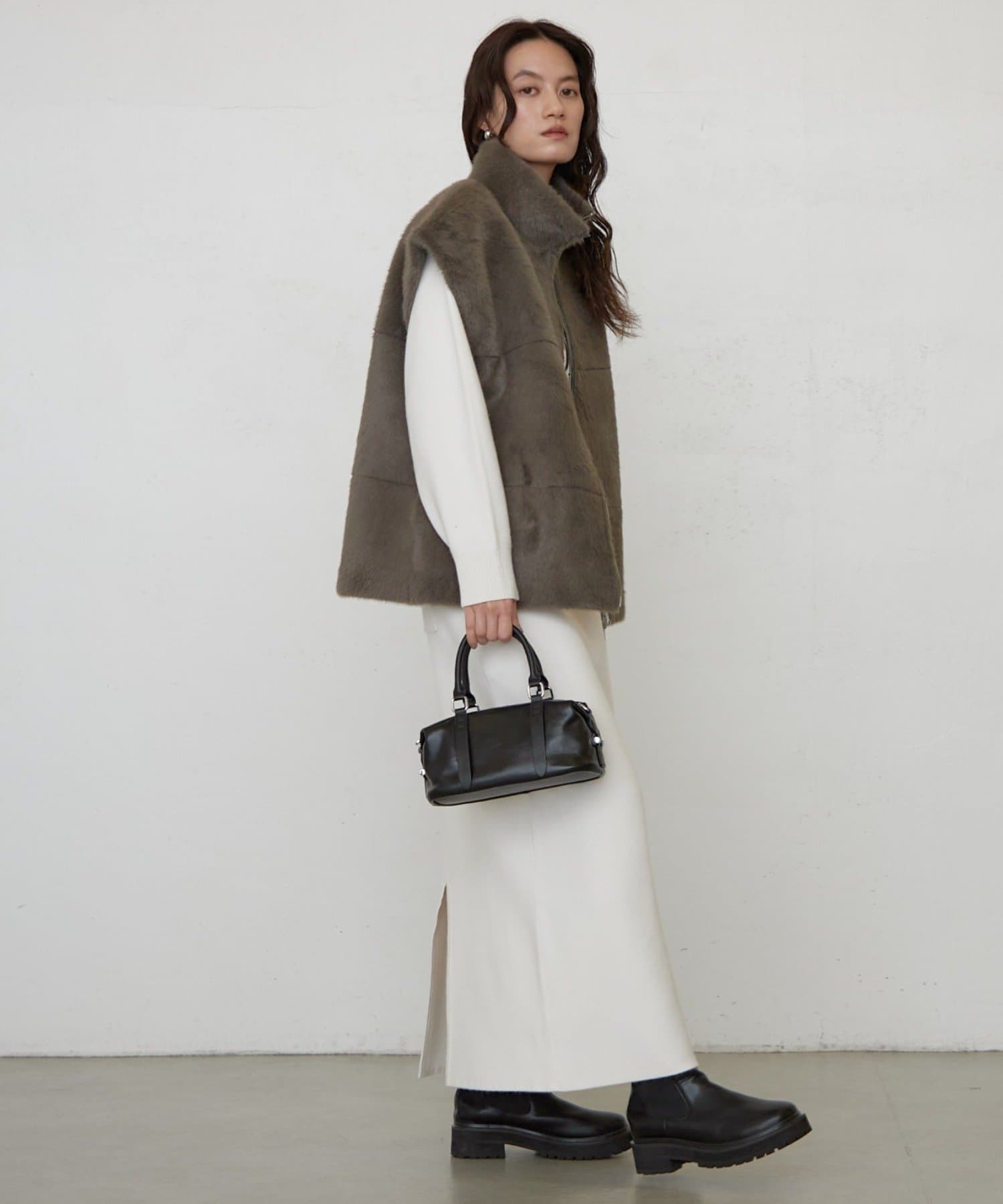 LOUNGEDRESS(ラウンジドレス) 《2WAYで着こなせる》リバーシブルフェイクムートンジレ