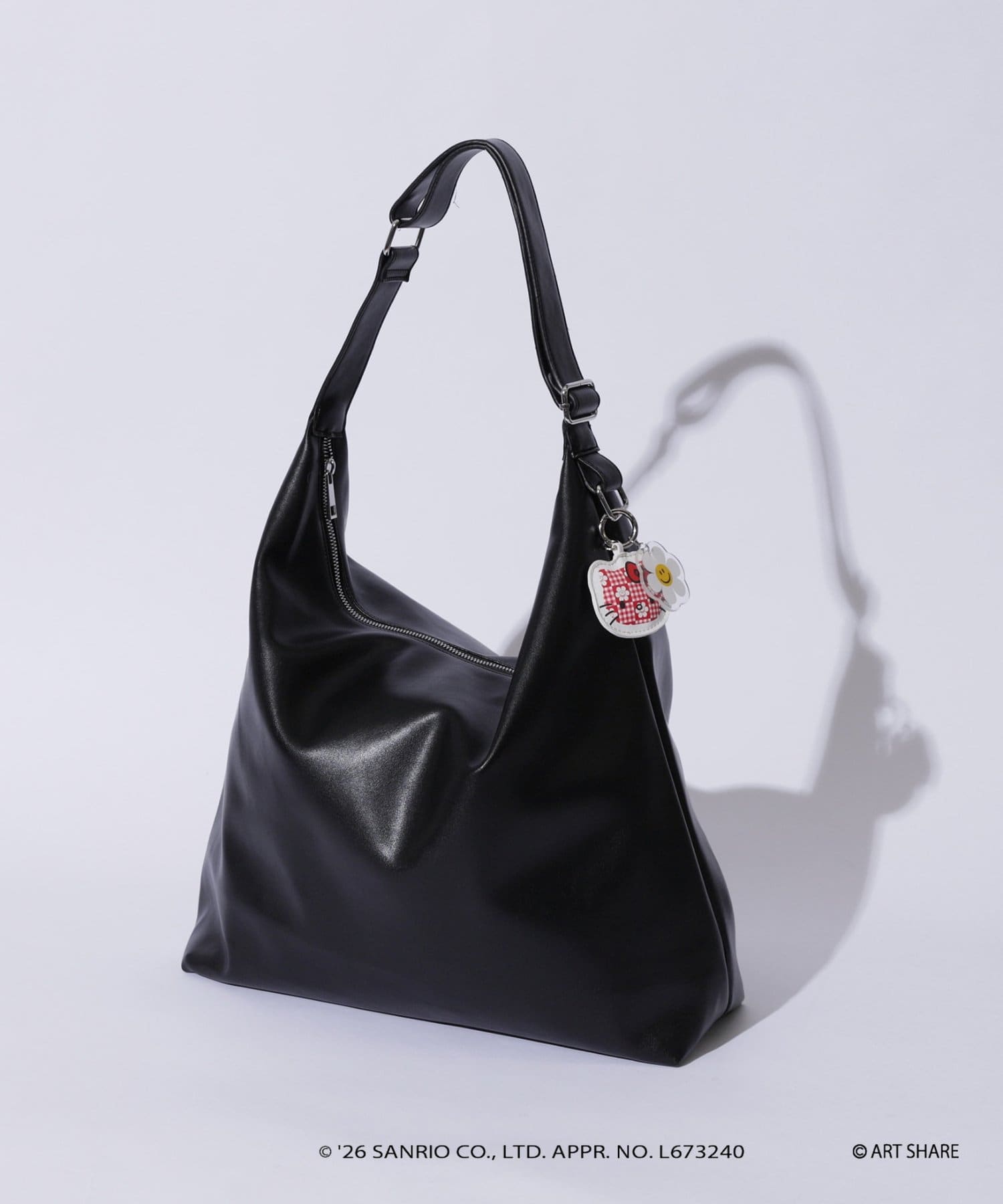 CIAOPANIC TYPY(チャオパニックティピー) サンリオキャラクターズ ❘ wiggle wiggle ❘ CIAOPANIC TYPY フェイクレザーショルダーBAG