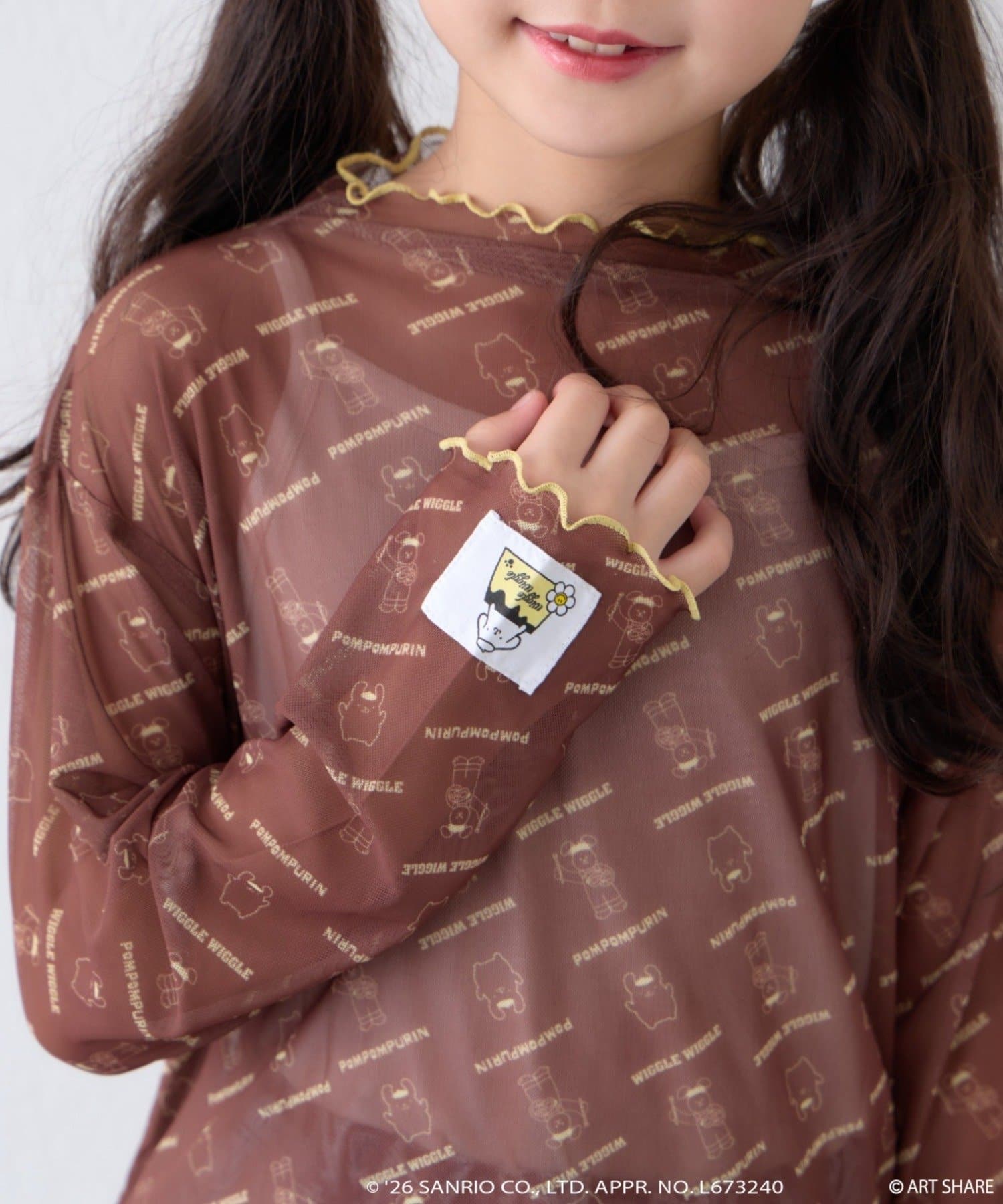 CIAOPANIC TYPY(チャオパニックティピー) サンリオキャラクターズ ❘ wiggle wiggle ❘ CIAOPANIC TYPY【KIDS】総柄シアーワンポイント刺繍トップス