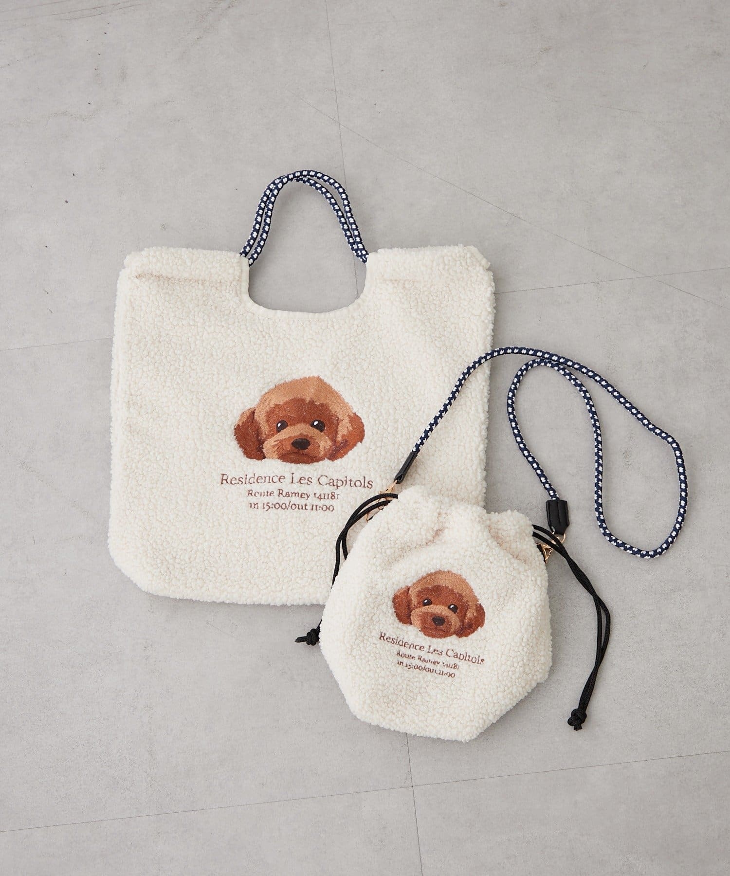 Remind me and forever(リマインドミーアンドフォーエバー) ボア刺繍コードトート