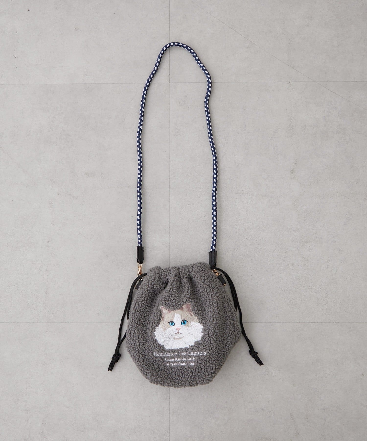 Remind me and forever(リマインドミーアンドフォーエバー) ボア刺繍コードショルダー