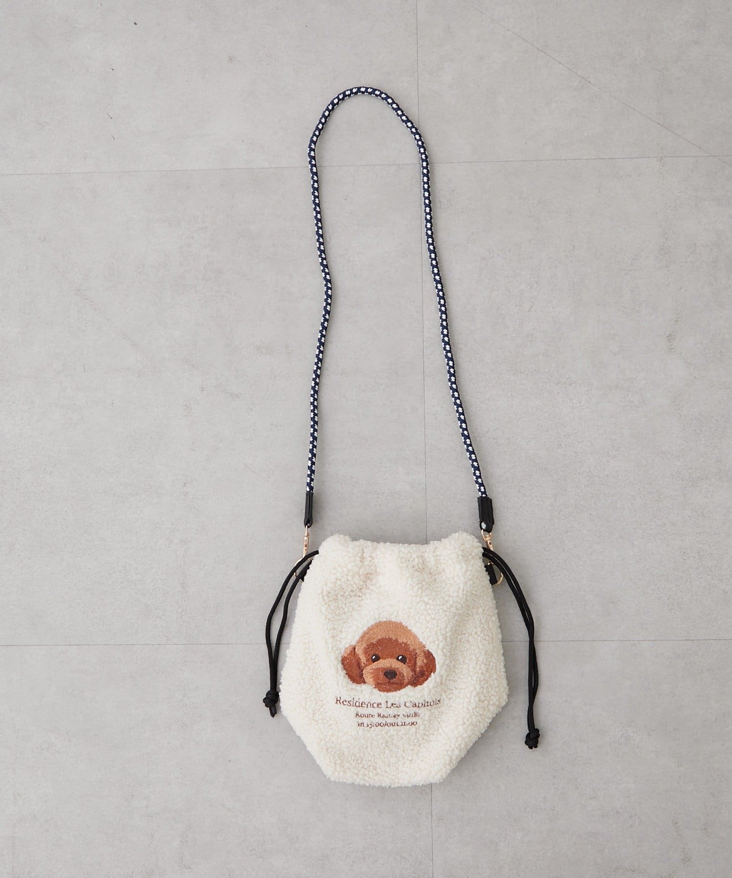 Remind me and forever(リマインドミーアンドフォーエバー) ボア刺繍コードショルダー