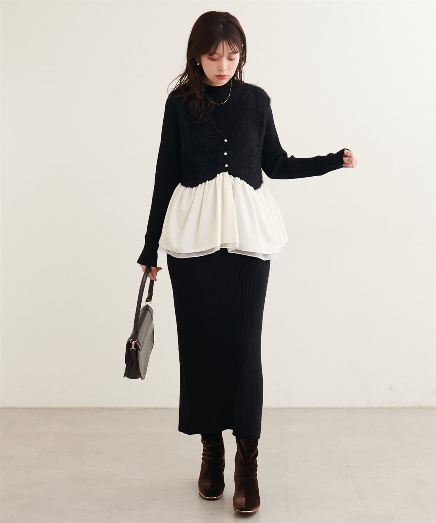 natural couture(ナチュラルクチュール) 異素材ペプラムベスト×ニットワンピース