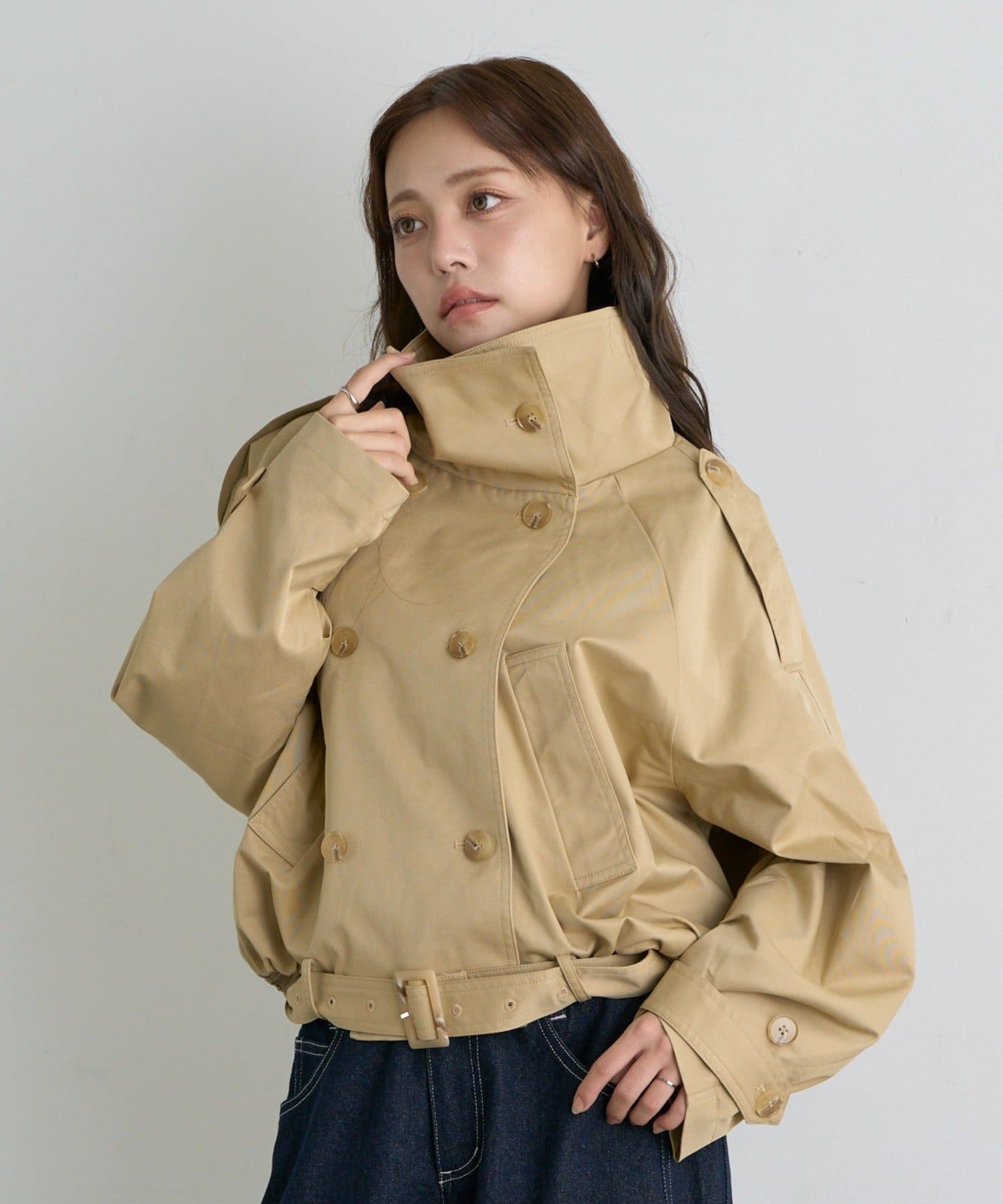RAY CASSIN(レイカズン) ショート丈バルーントレンチコート