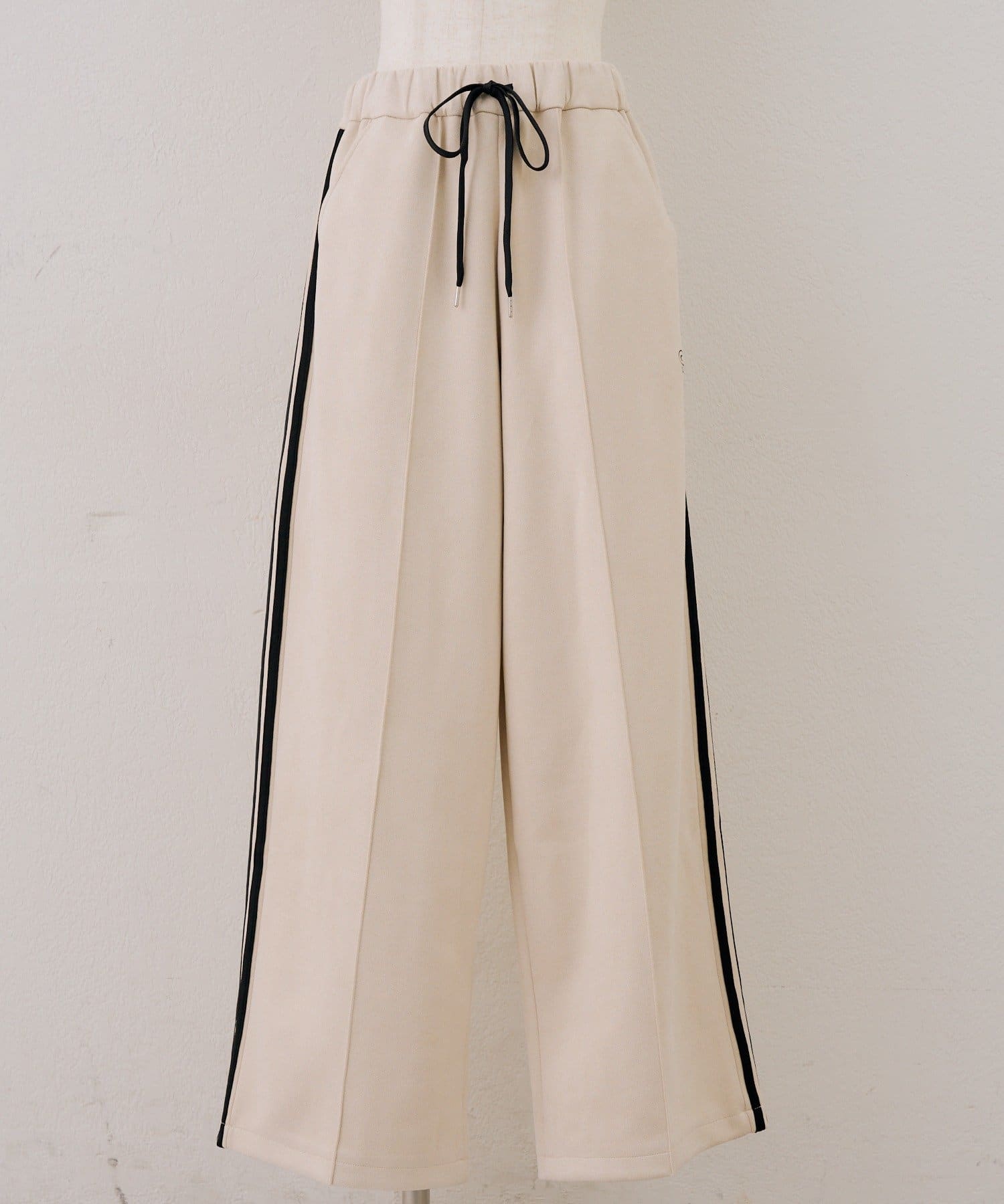 NICE CLAUP / OLIVE des OLIVE OUTLET(ナイスクラップ  / オリーブ デ オリーブ アウトレット) 【ANOTHER BRANCH】セットアップ可能スエードサイドラインパンツ
