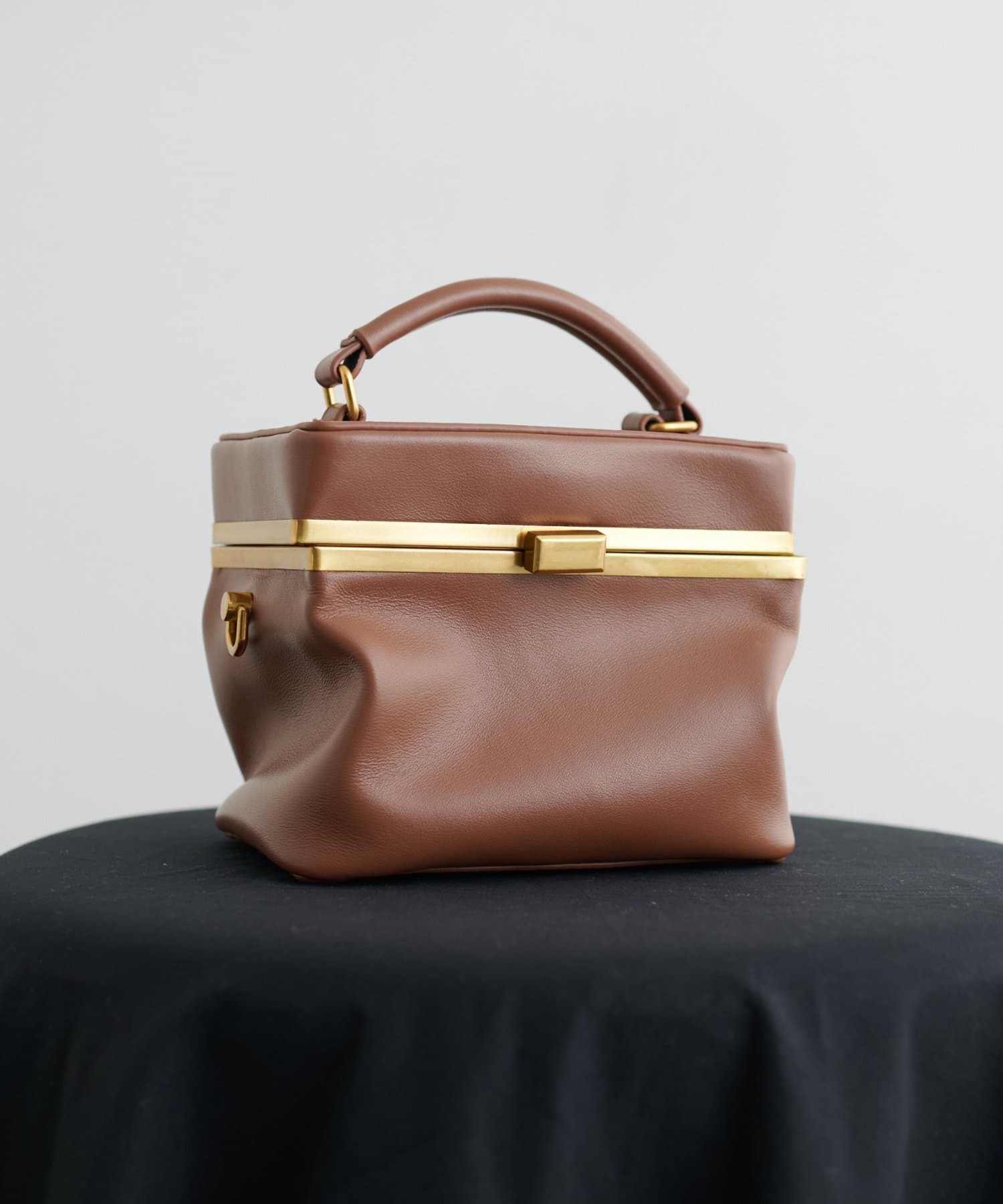 LARUTA(ラルータ) 【パルクロ・店舗限定】Adour／Catherine ソフトバニティバッグ