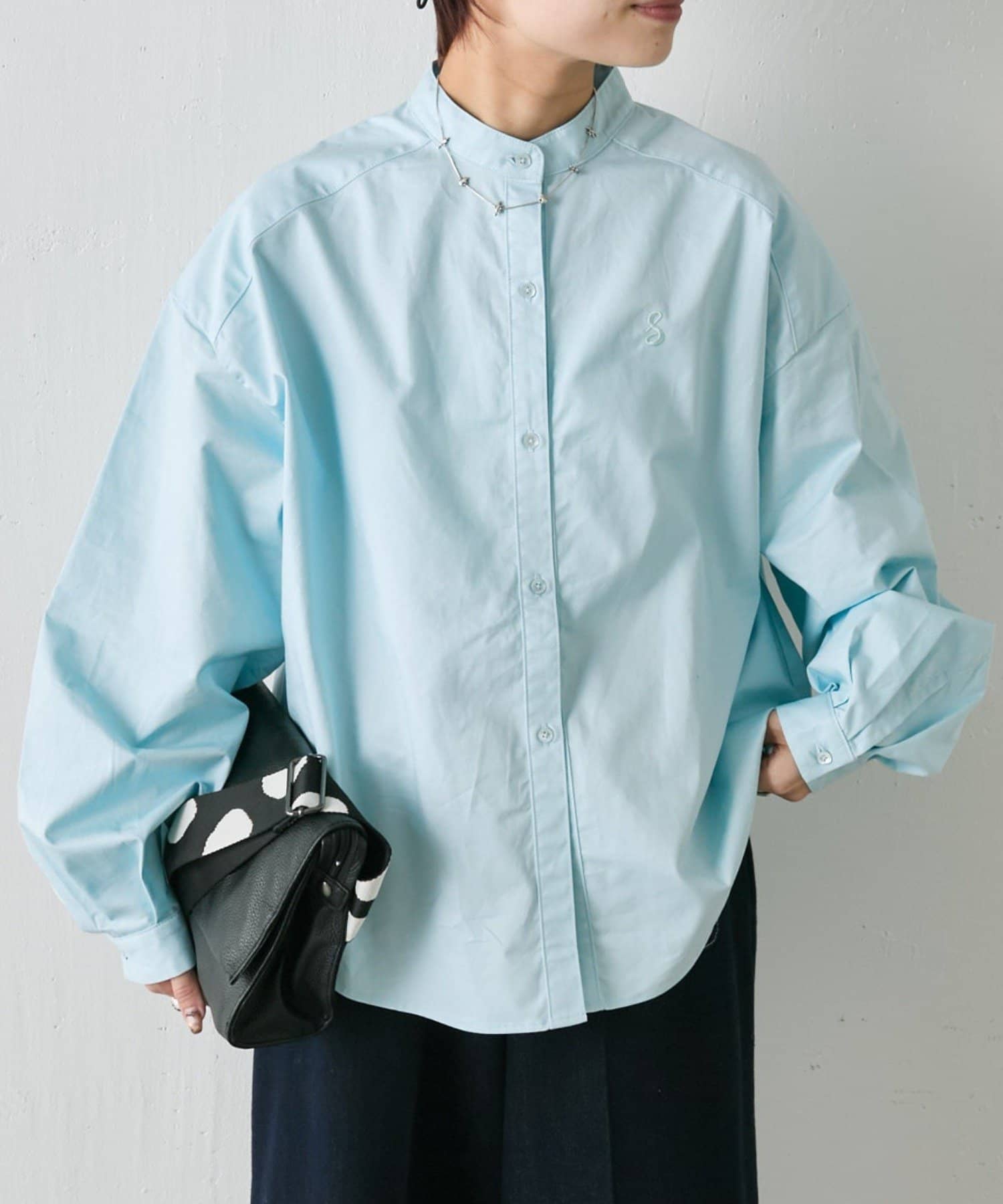 ear PAPILLONNER(イア パピヨネ) バックボタンスリットシャツ【SUM1 STYLE(スミスタイル)】