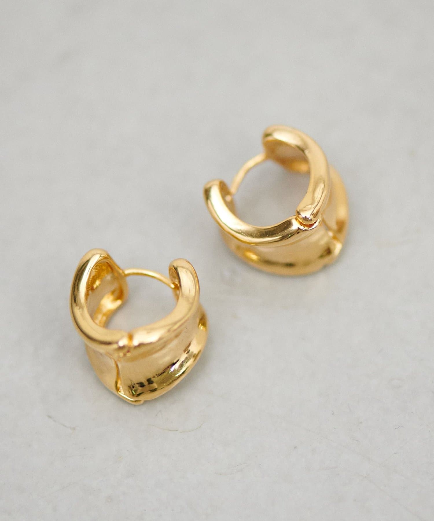 LARUTA(ラルータ) ワイドフープピアス