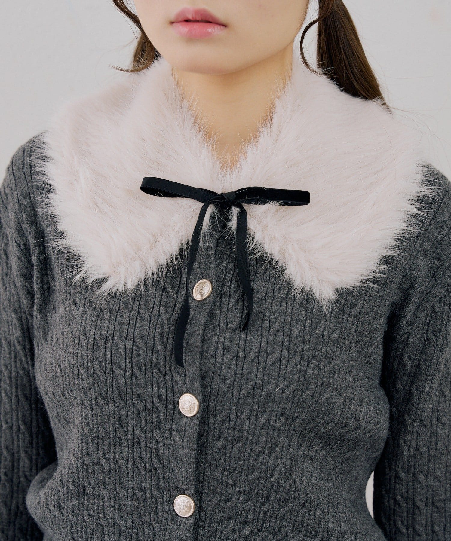 NICE CLAUP / OLIVE des OLIVE OUTLET(ナイスクラップ  / オリーブ デ オリーブ アウトレット) 【ANOTHER BRANCH】ティペット付金釦ケーブルカーディガン
