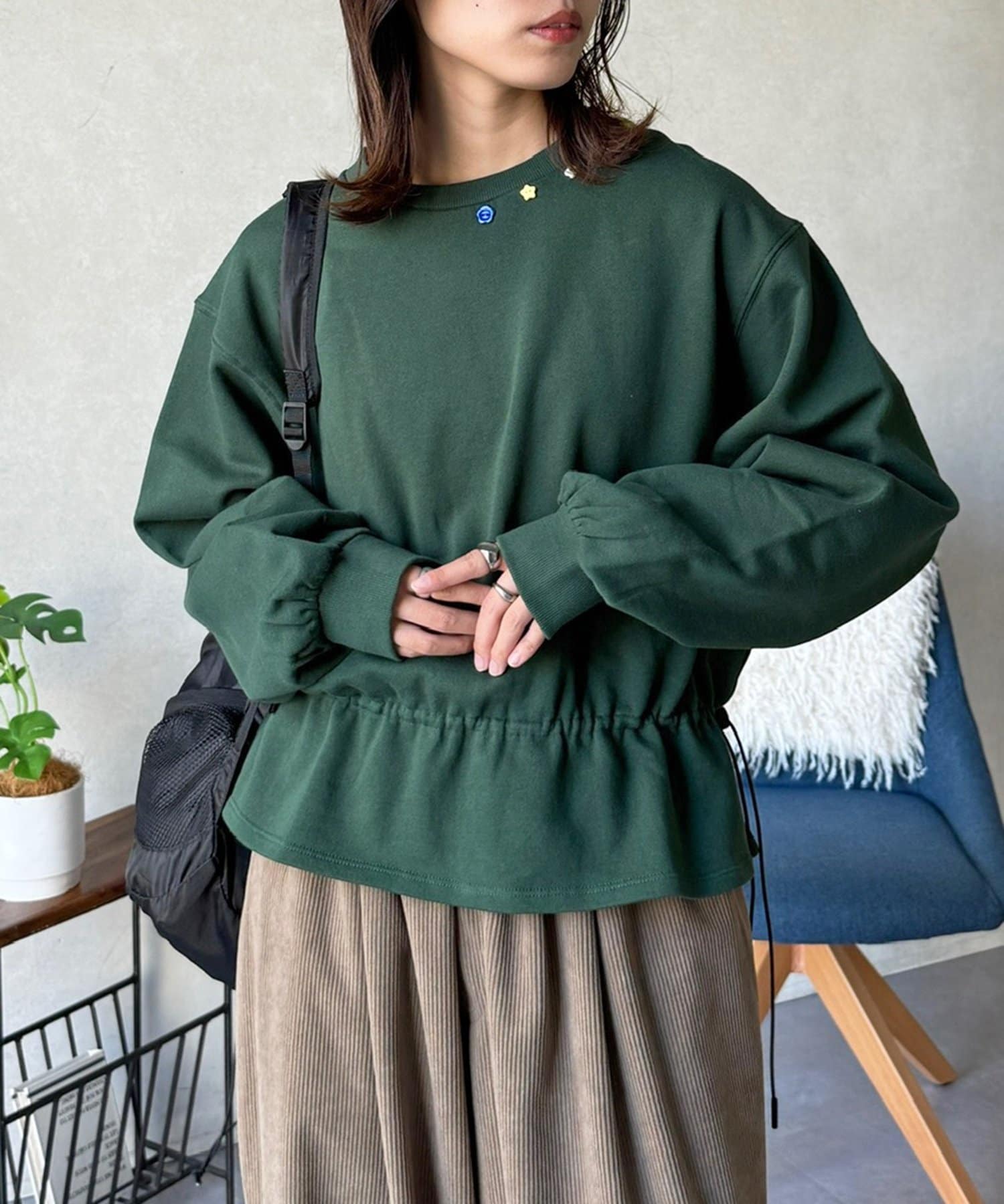 CPCM(シーピーシーエム) カラーボタン裏起毛ペプラムプルオーバー