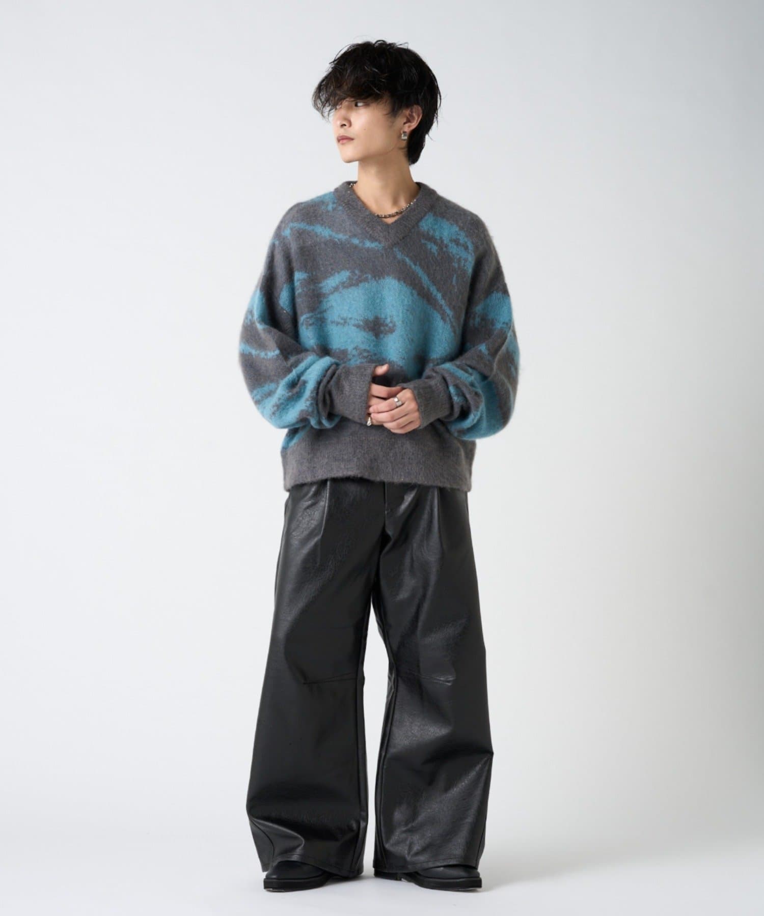 Lui's(ルイス) SURJENT モヘア混ジャカード Vネックニット