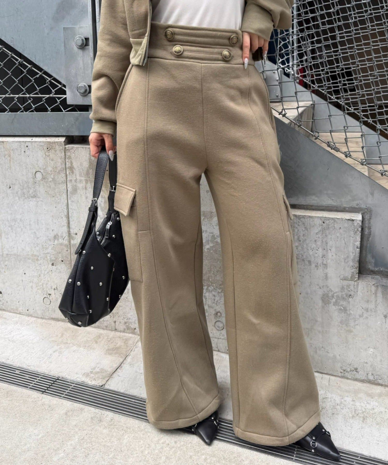 NICE CLAUP / OLIVE des OLIVE OUTLET(ナイスクラップ  / オリーブ デ オリーブ アウトレット) 【continuer】セットアップ可能ナポレオン風スウェットパンツ