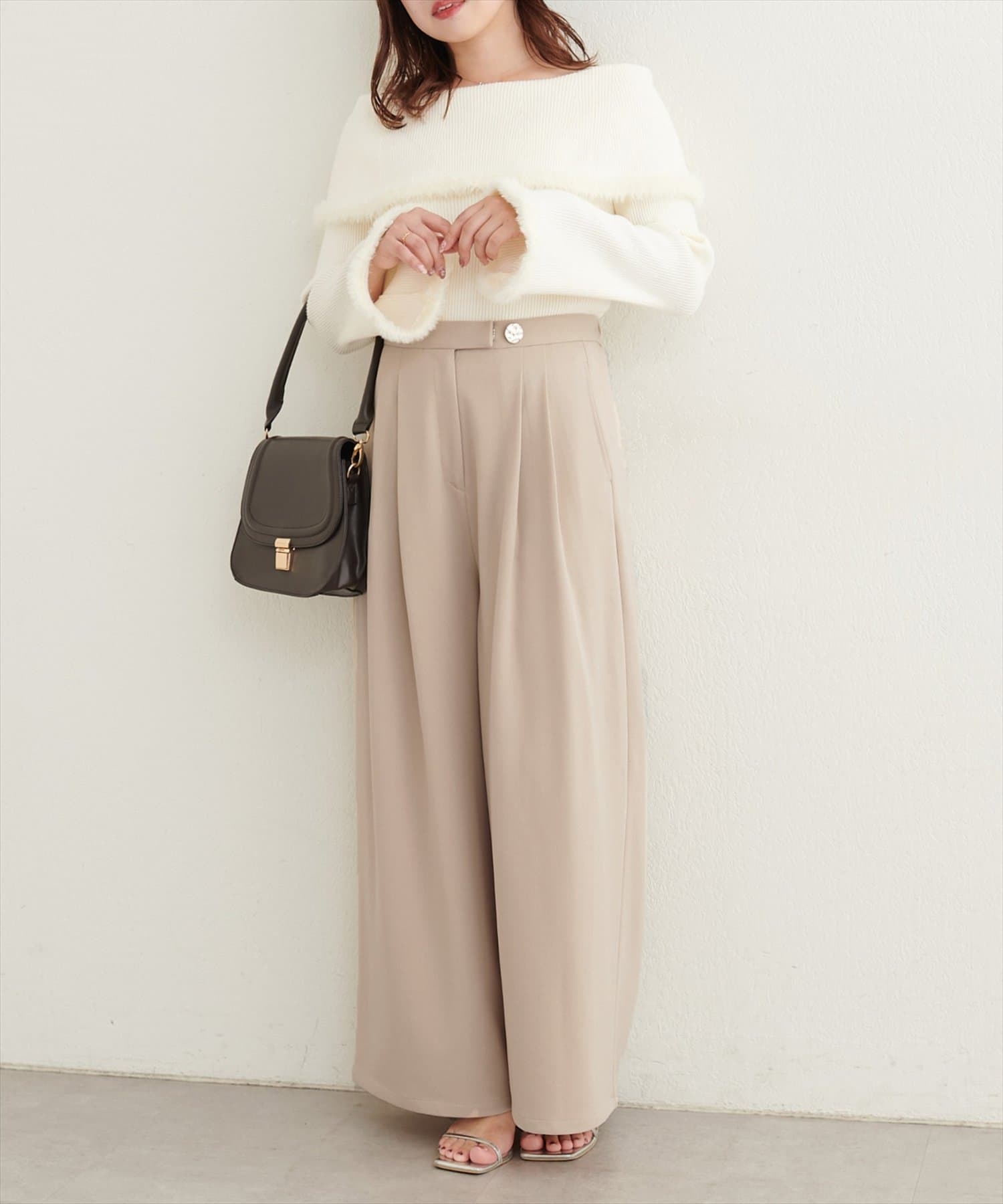 natural couture(ナチュラルクチュール) 〈canami〉金釦カットジョーゼットタックワイドパンツ
