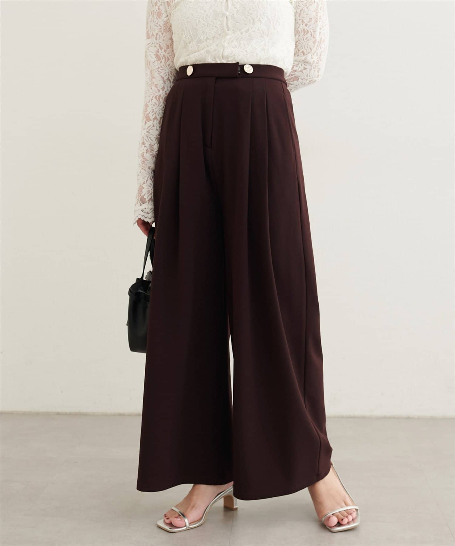 natural couture(ナチュラルクチュール) 〈canami〉金釦カットジョーゼットタックワイドパンツ