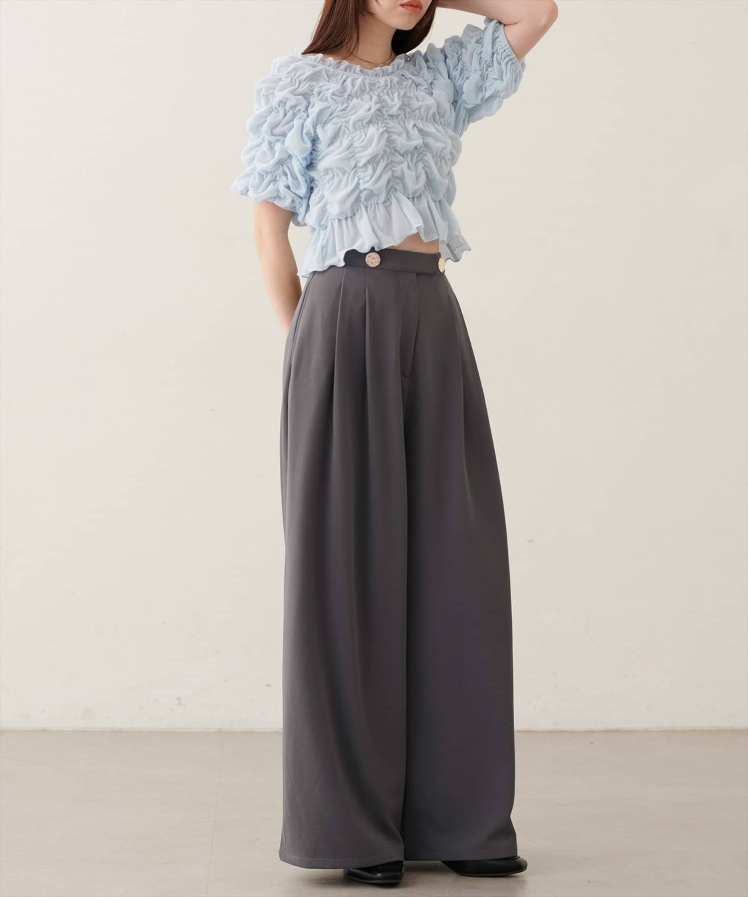 natural couture(ナチュラルクチュール) 〈canami〉金釦カットジョーゼットタックワイドパンツ