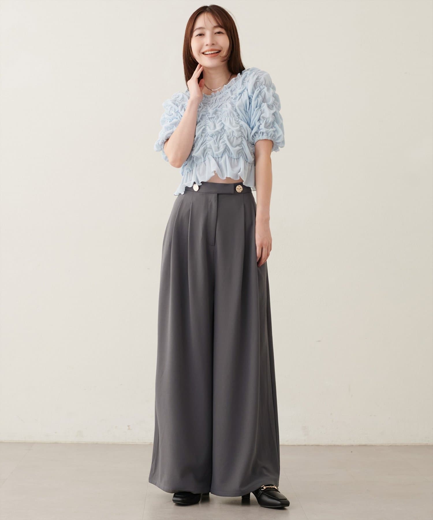 natural couture(ナチュラルクチュール) 〈canami〉金釦カットジョーゼットタックワイドパンツ