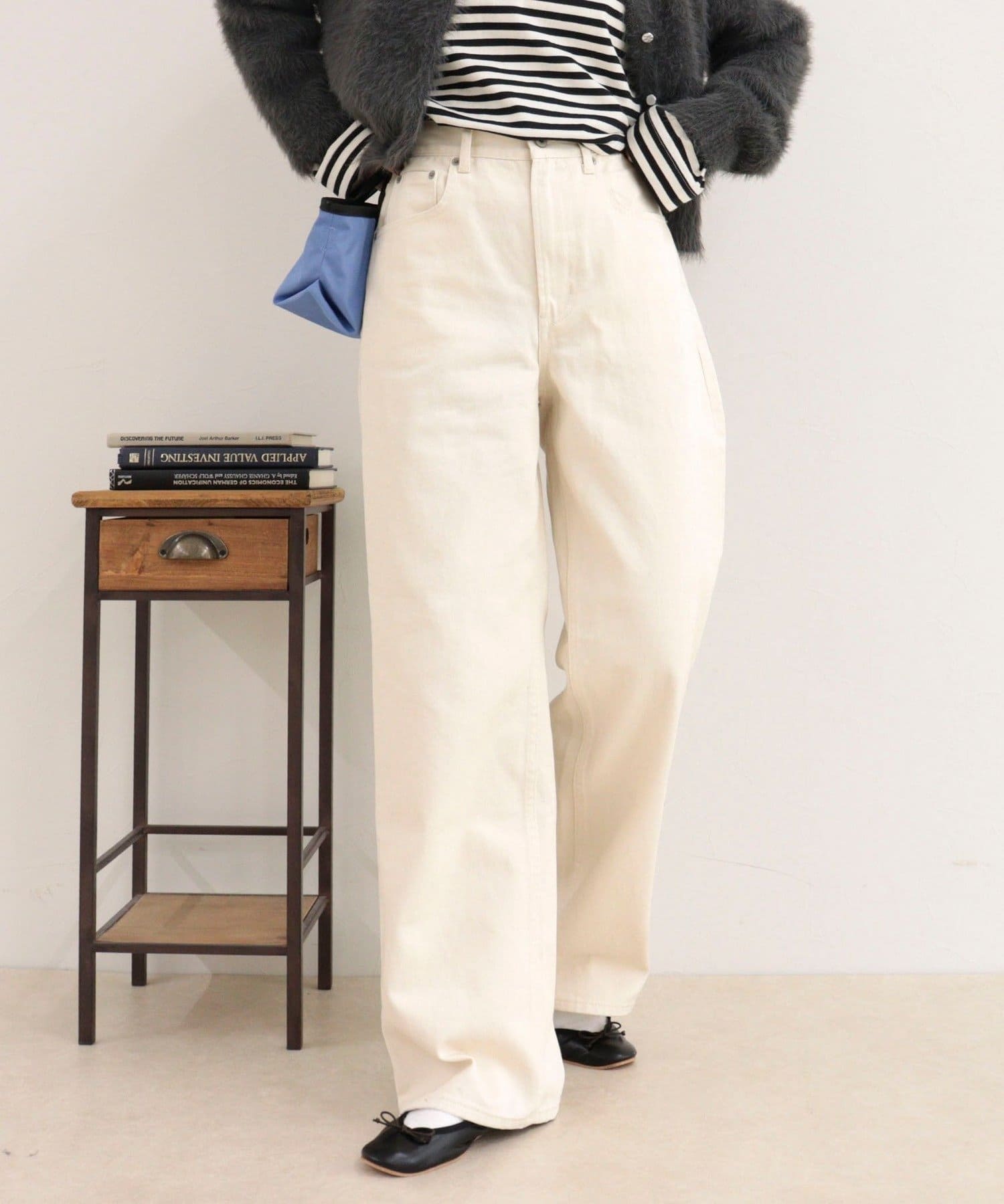 FREDY & GLOSTER(フレディ アンド グロスター) 【@sora_522m企画】ロゴ刺繍入りストレートデニムパンツ