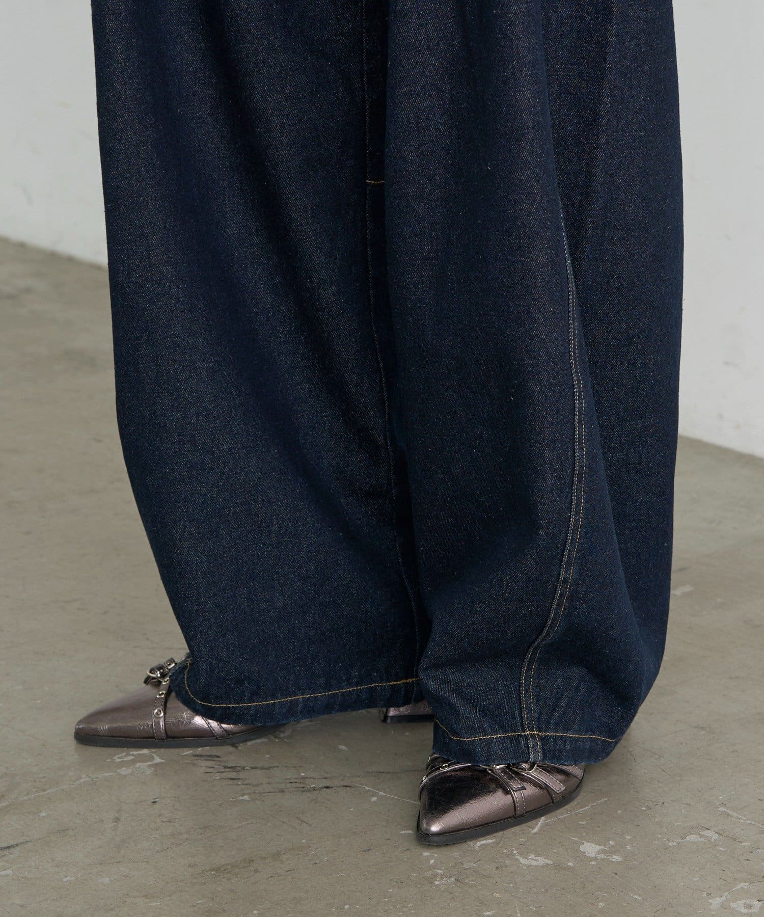 RAY CASSIN(レイカズン) 【S / Mサイズ展開】ダブルウエストバレルデニムパンツ