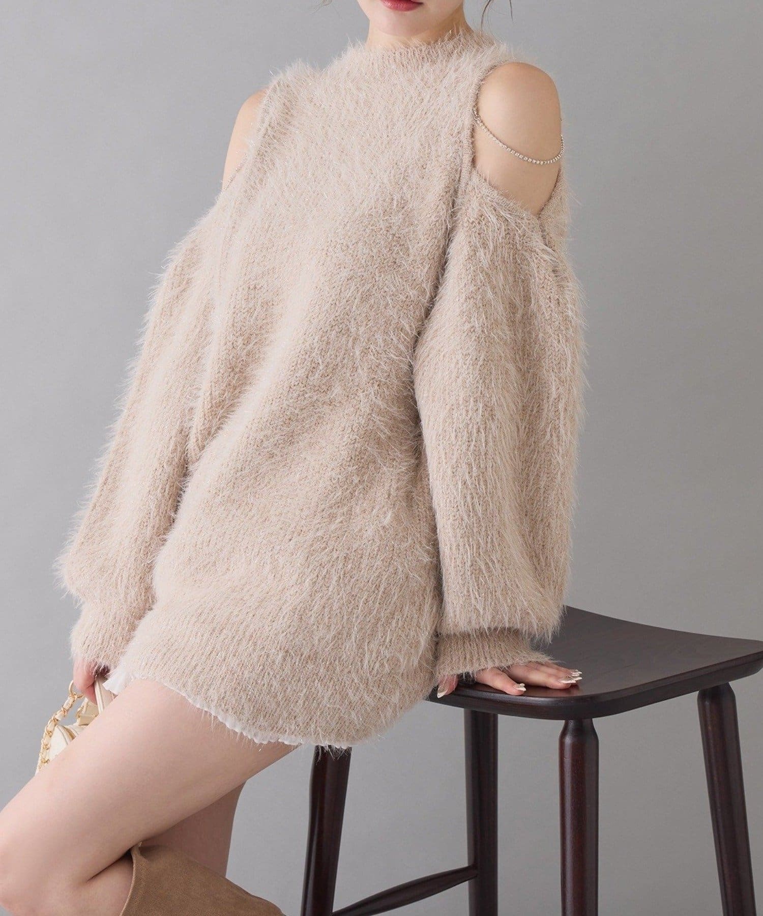 NICE CLAUP / OLIVE des OLIVE OUTLET(ナイスクラップ  / オリーブ デ オリーブ アウトレット) 【one after another】 肩あきニットミニワンピ