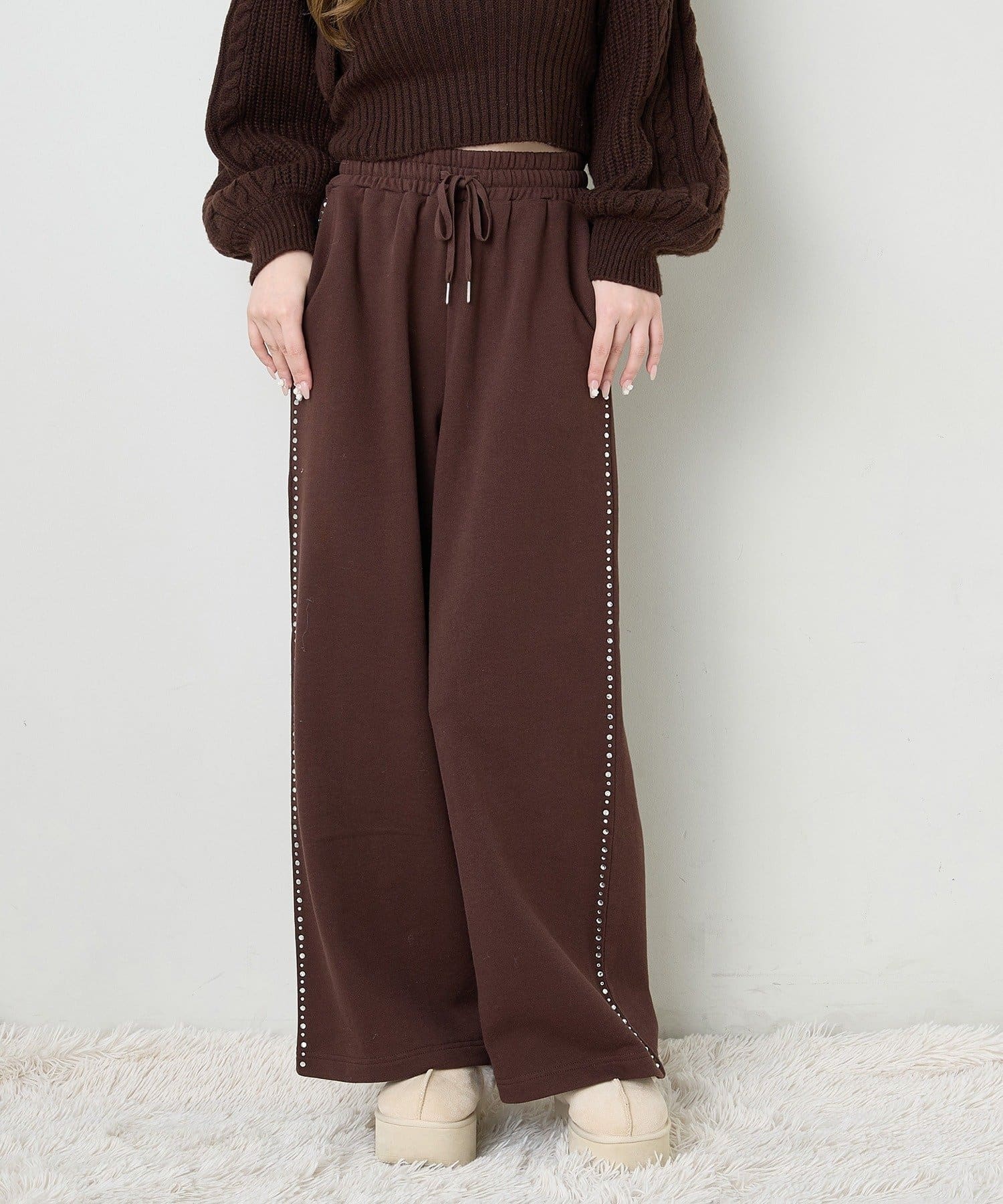 NICE CLAUP / OLIVE des OLIVE OUTLET(ナイスクラップ  / オリーブ デ オリーブ アウトレット) 【one after another 】ビジューカットパンツ