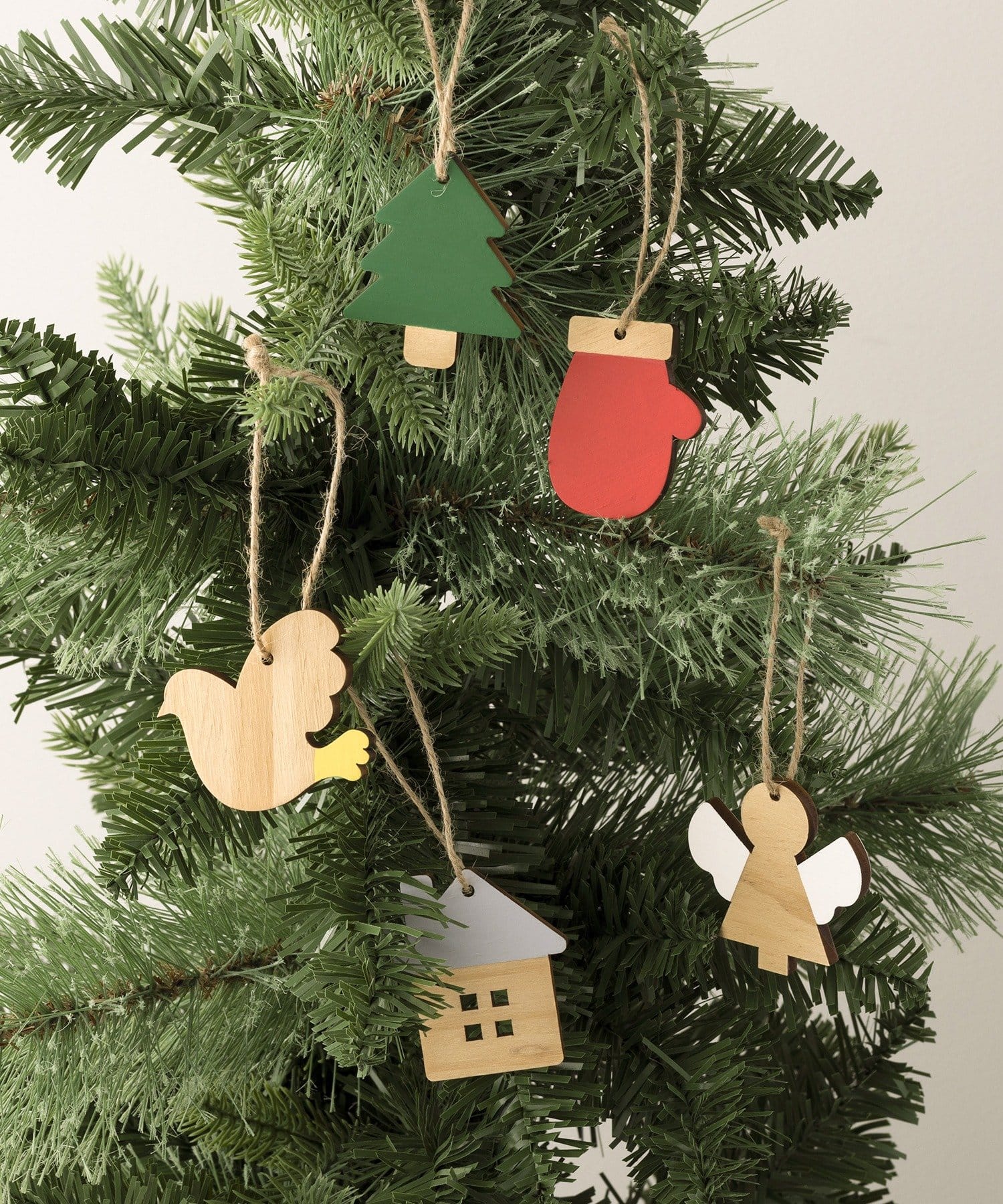 3COINS(スリーコインズ) 木製オーナメント5個セット／クリスマス