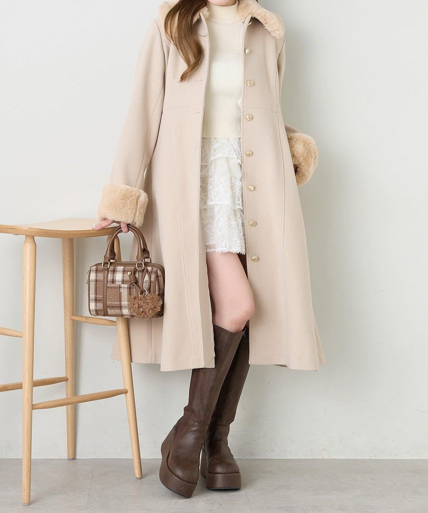 NICE CLAUP / OLIVE des OLIVE OUTLET(ナイスクラップ  / オリーブ デ オリーブ アウトレット) 【one after another 】衿袖ファーリボンコート