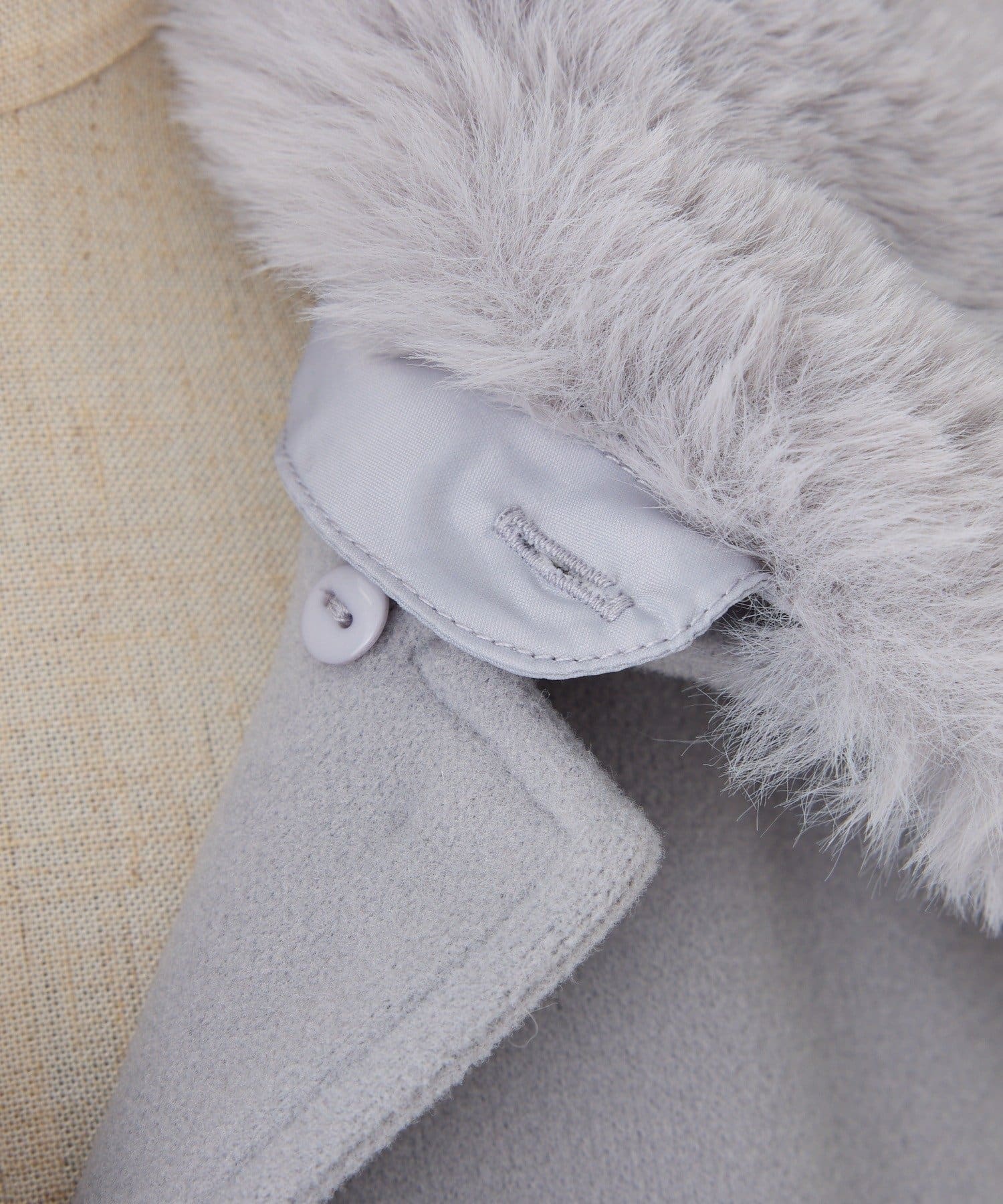 NICE CLAUP / OLIVE des OLIVE OUTLET(ナイスクラップ  / オリーブ デ オリーブ アウトレット) 【one after another 】衿袖ファーリボンコート