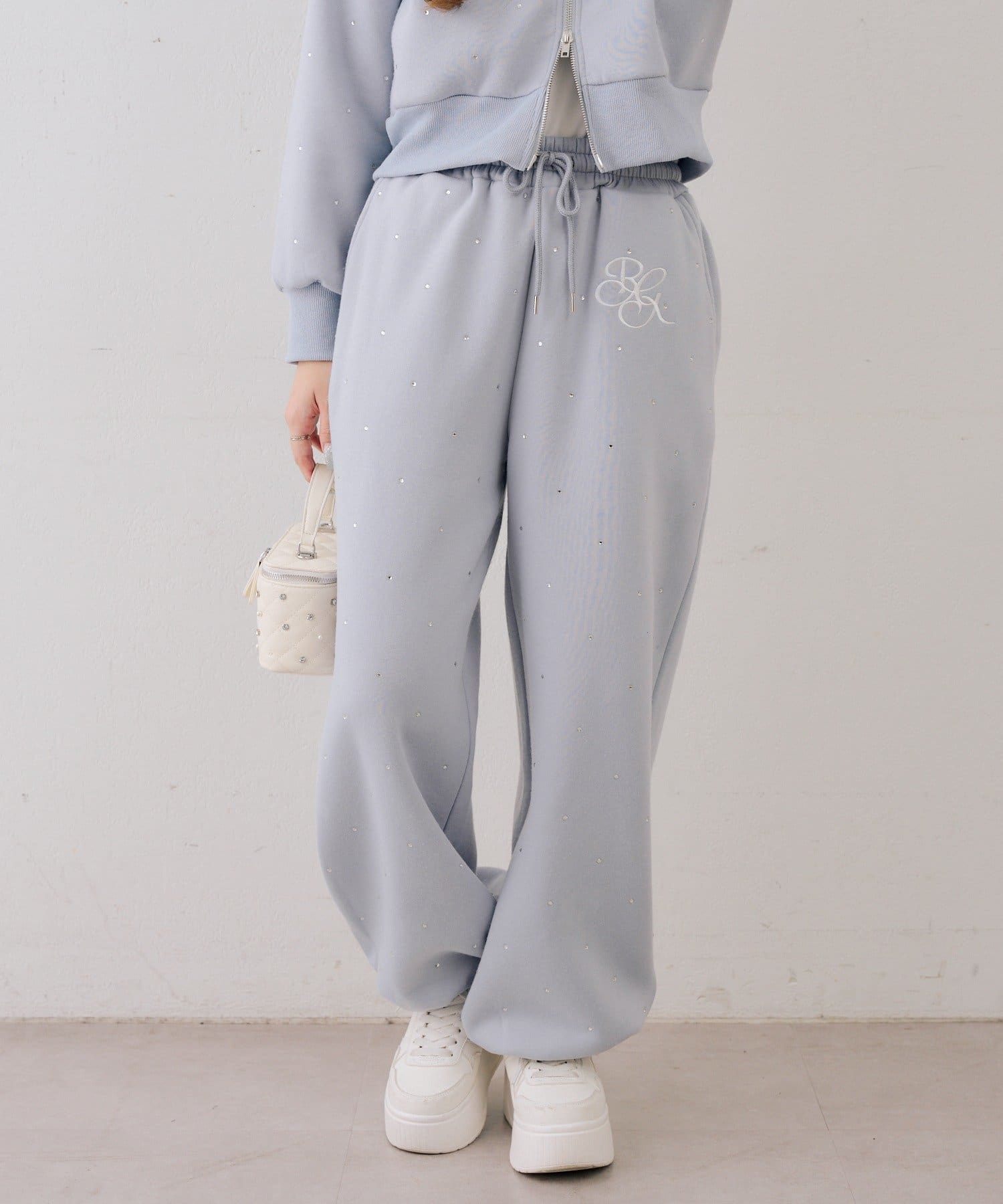 NICE CLAUP / OLIVE des OLIVE OUTLET(ナイスクラップ  / オリーブ デ オリーブ アウトレット) 【continuer【セットアップ可能】ラインストーンスウェットパンツ