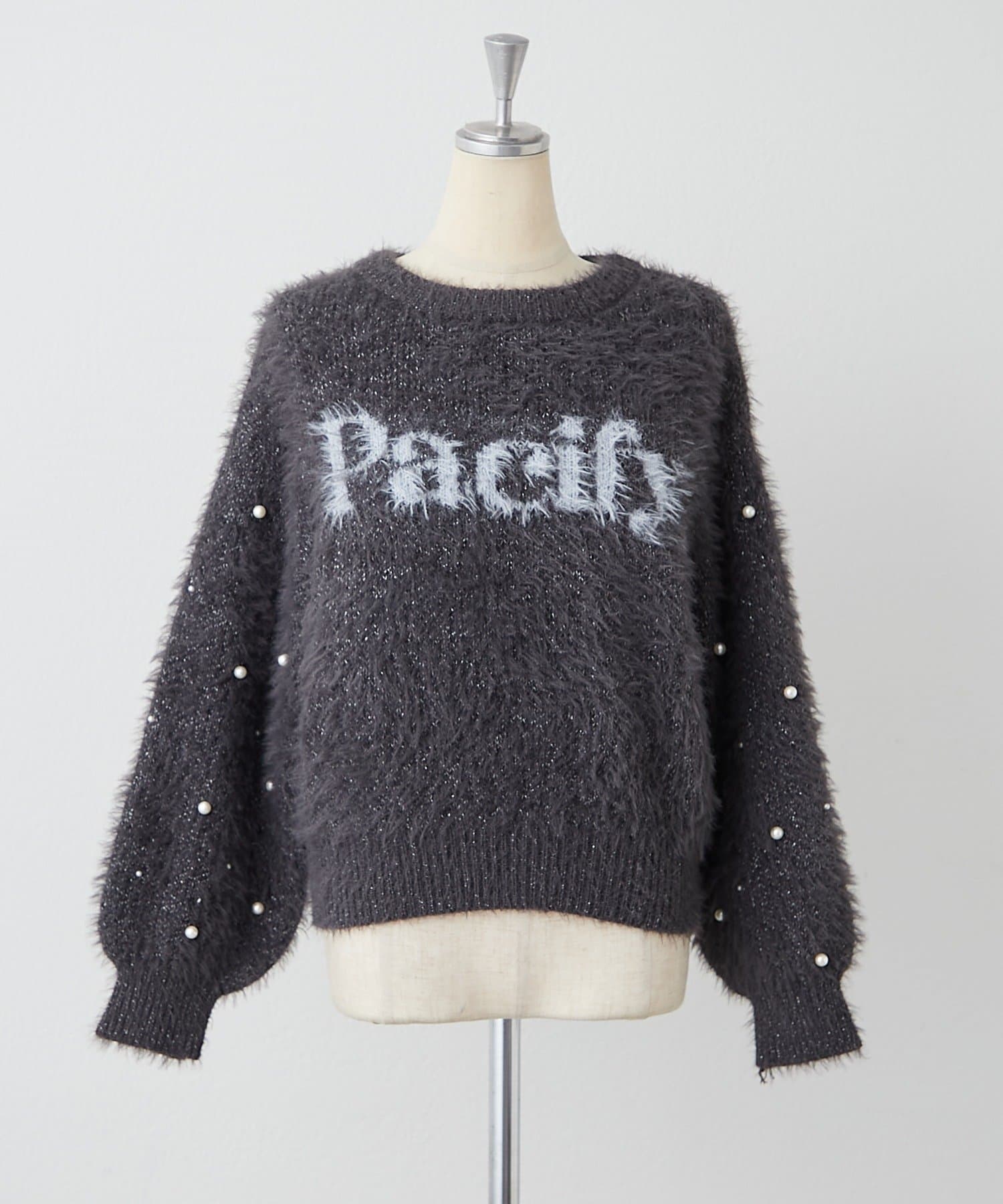 NICE CLAUP / OLIVE des OLIVE OUTLET(ナイスクラップ  / オリーブ デ オリーブ アウトレット) 【ANOTHER BRANCH】フェザーロゴ袖パールニット