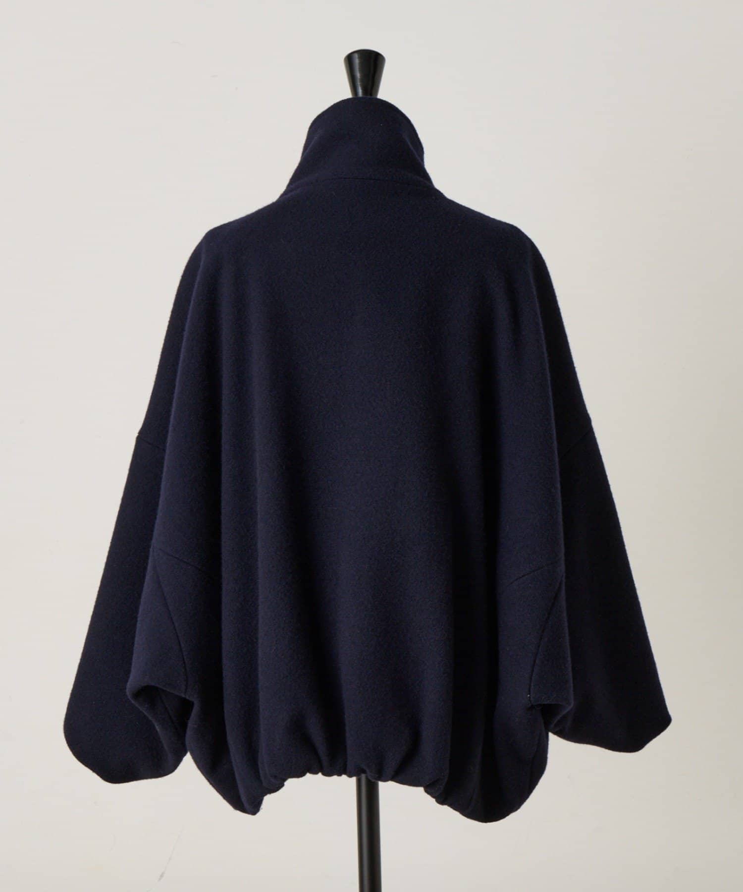 BEARDSLEY(ビアズリー) ワイドネックミディコート